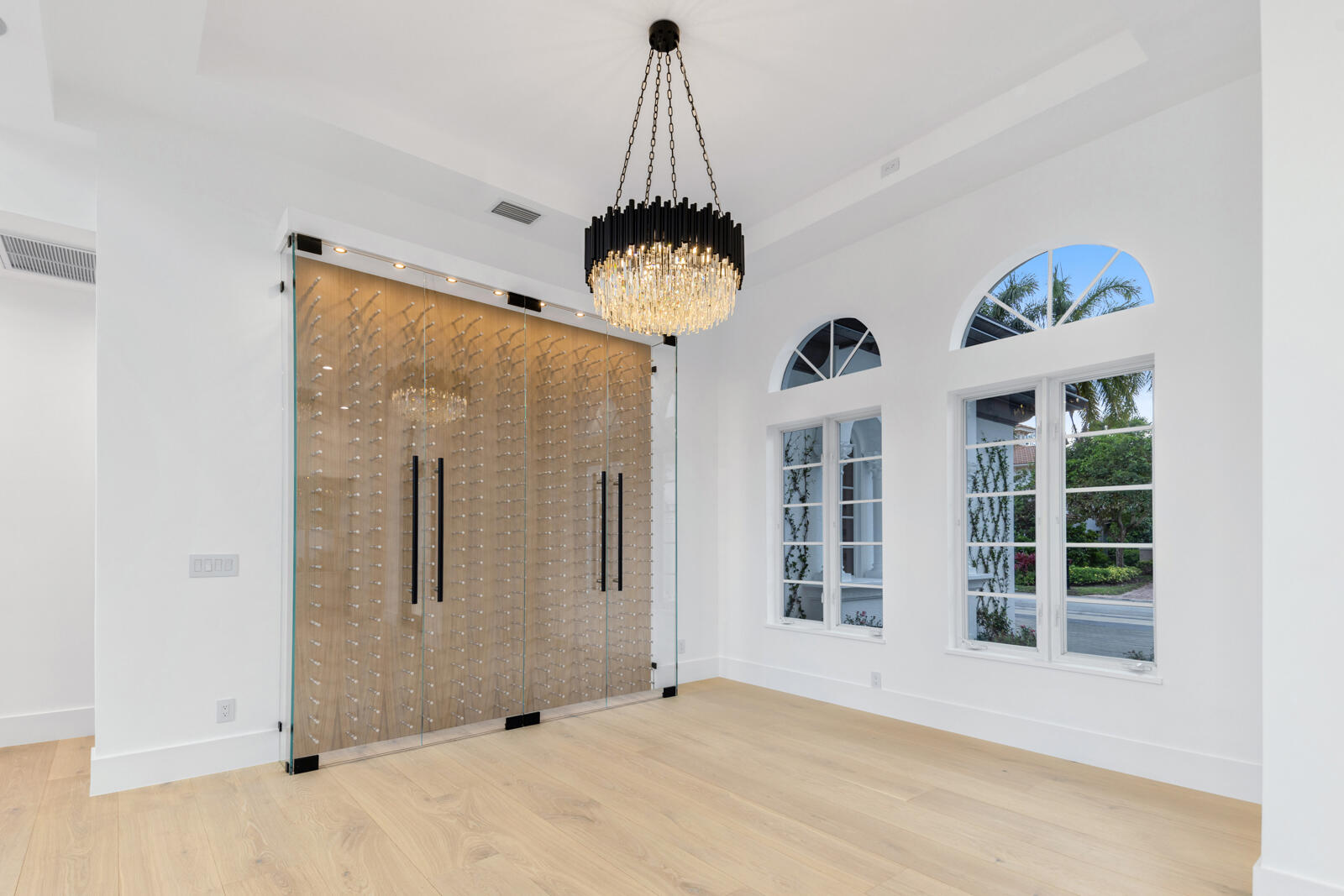 HARBOUR ISLES - Residential