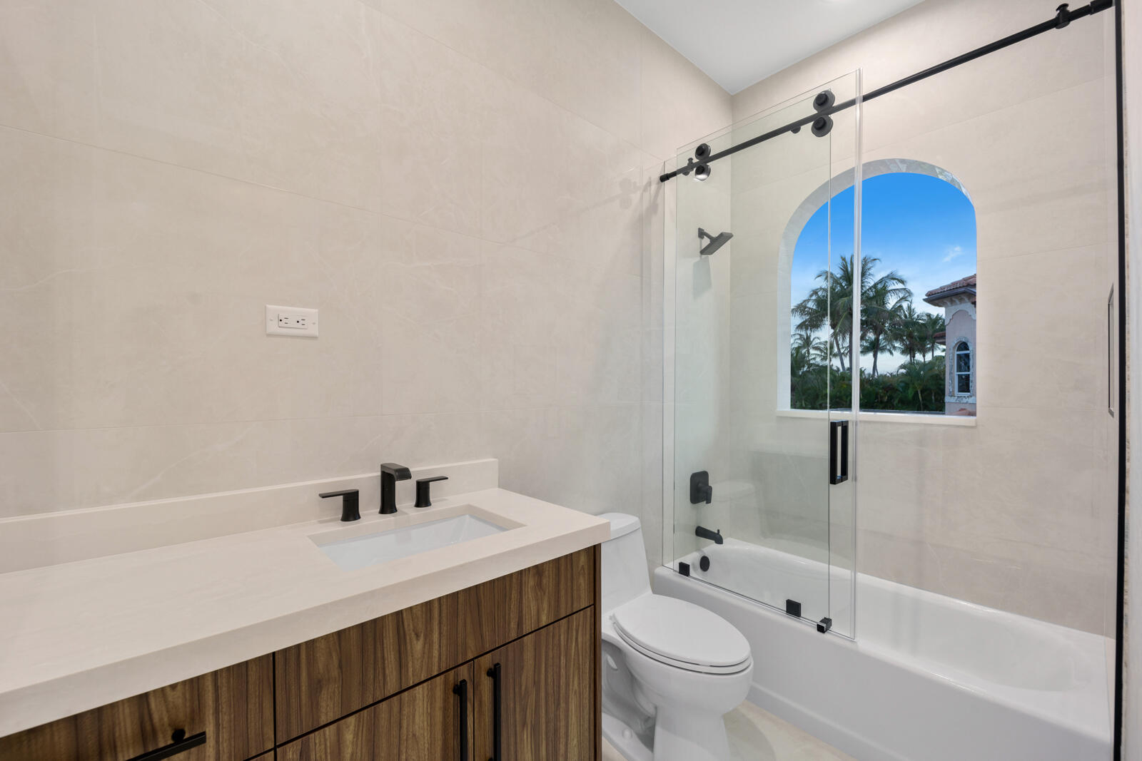 HARBOUR ISLES - Residential