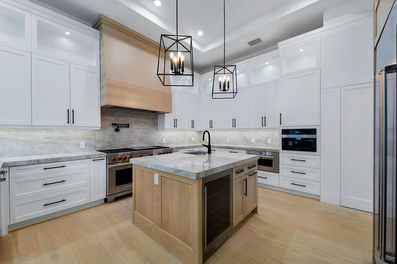 HARBOUR ISLES - Residential