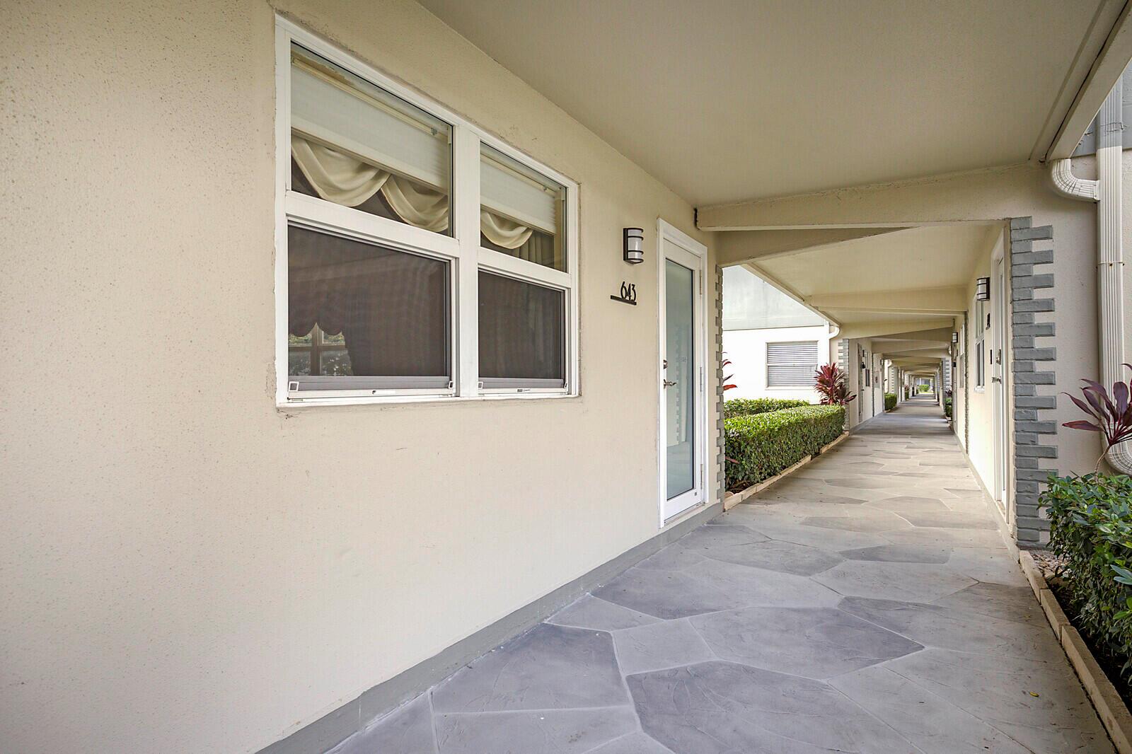 KINGS POINT FLANDERS COND - Residential