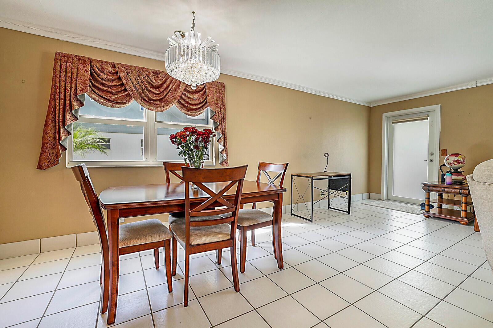 KINGS POINT FLANDERS COND - Residential