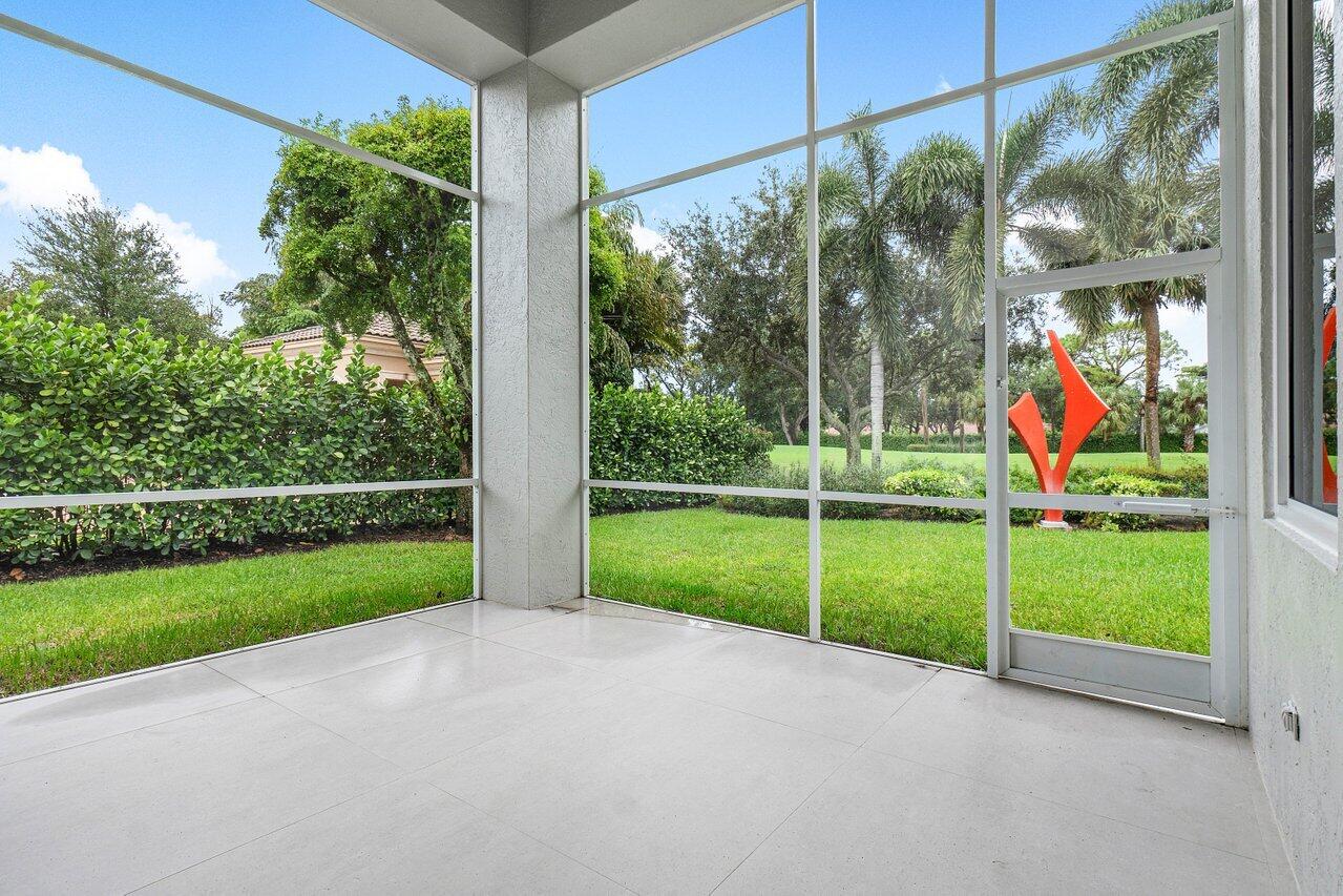 HIDDEN COVE / POLO CLUB - Residential