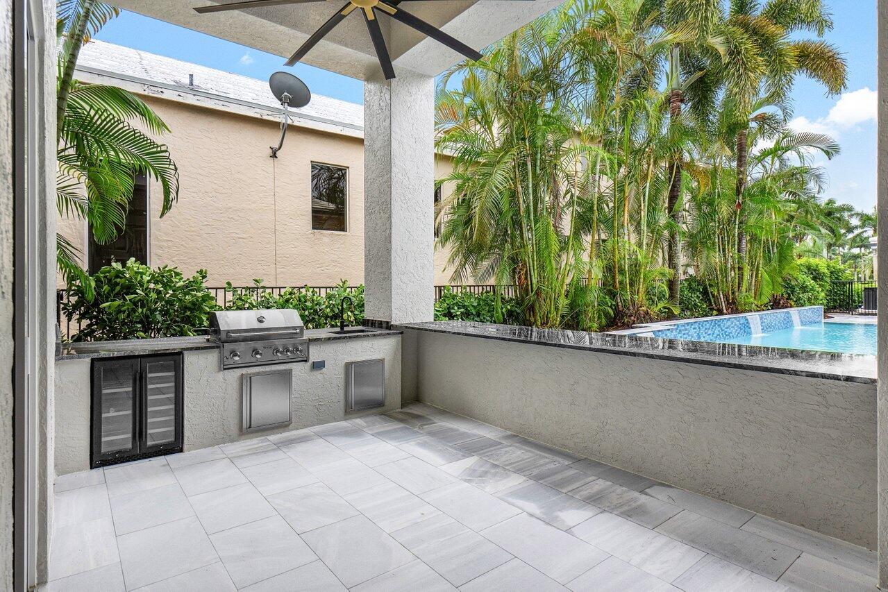 HIDDEN COVE / POLO CLUB - Residential