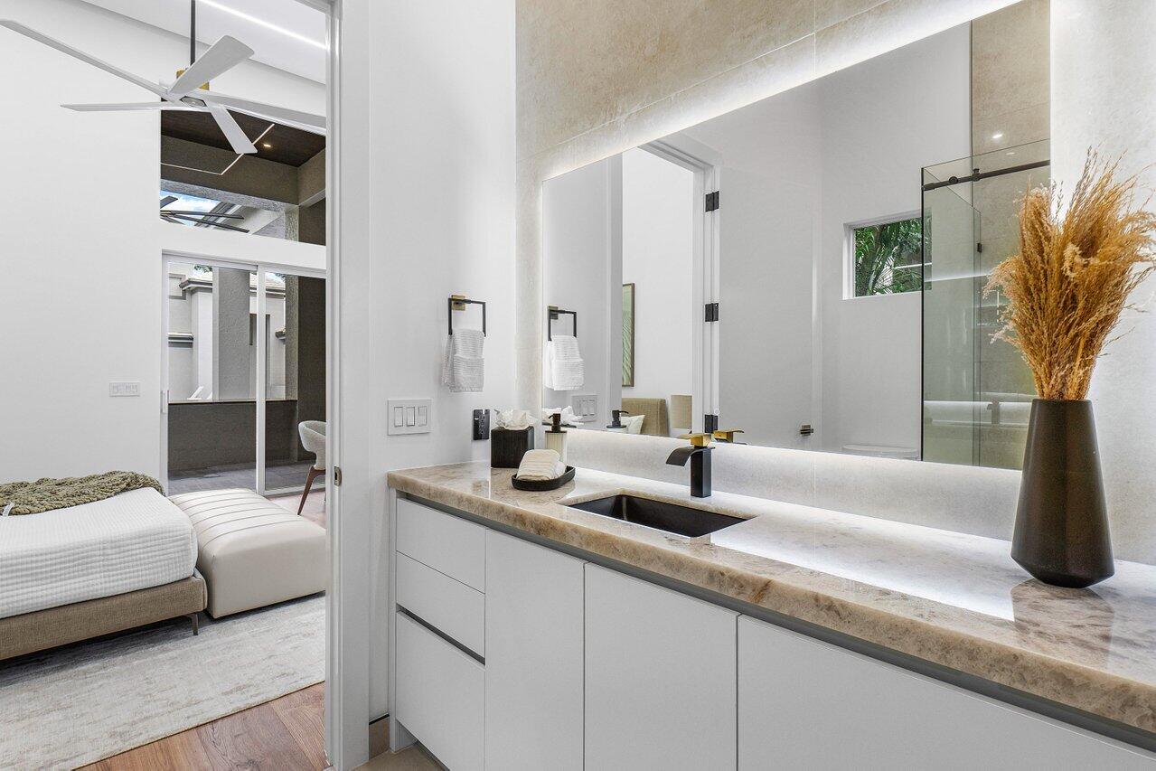 HIDDEN COVE / POLO CLUB - Residential