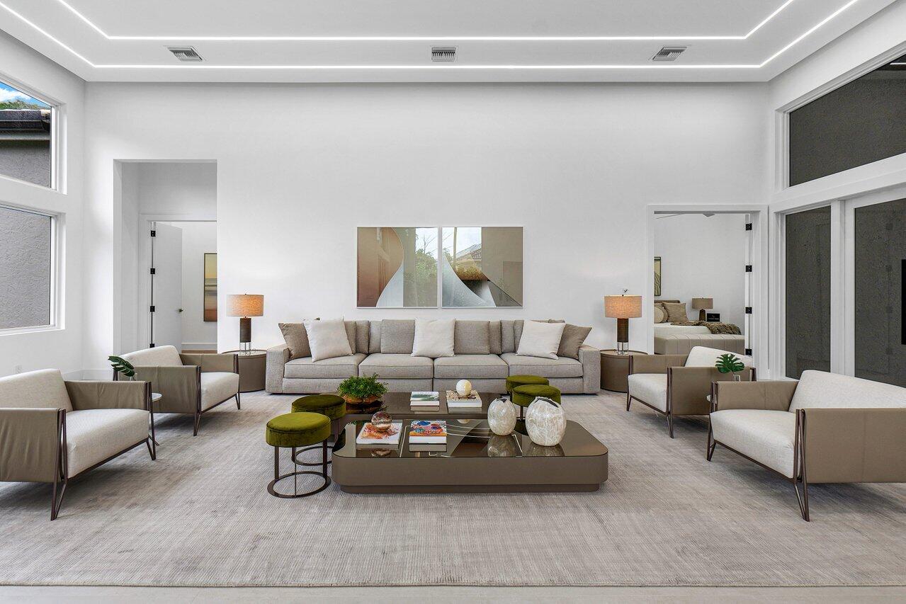 HIDDEN COVE / POLO CLUB - Residential