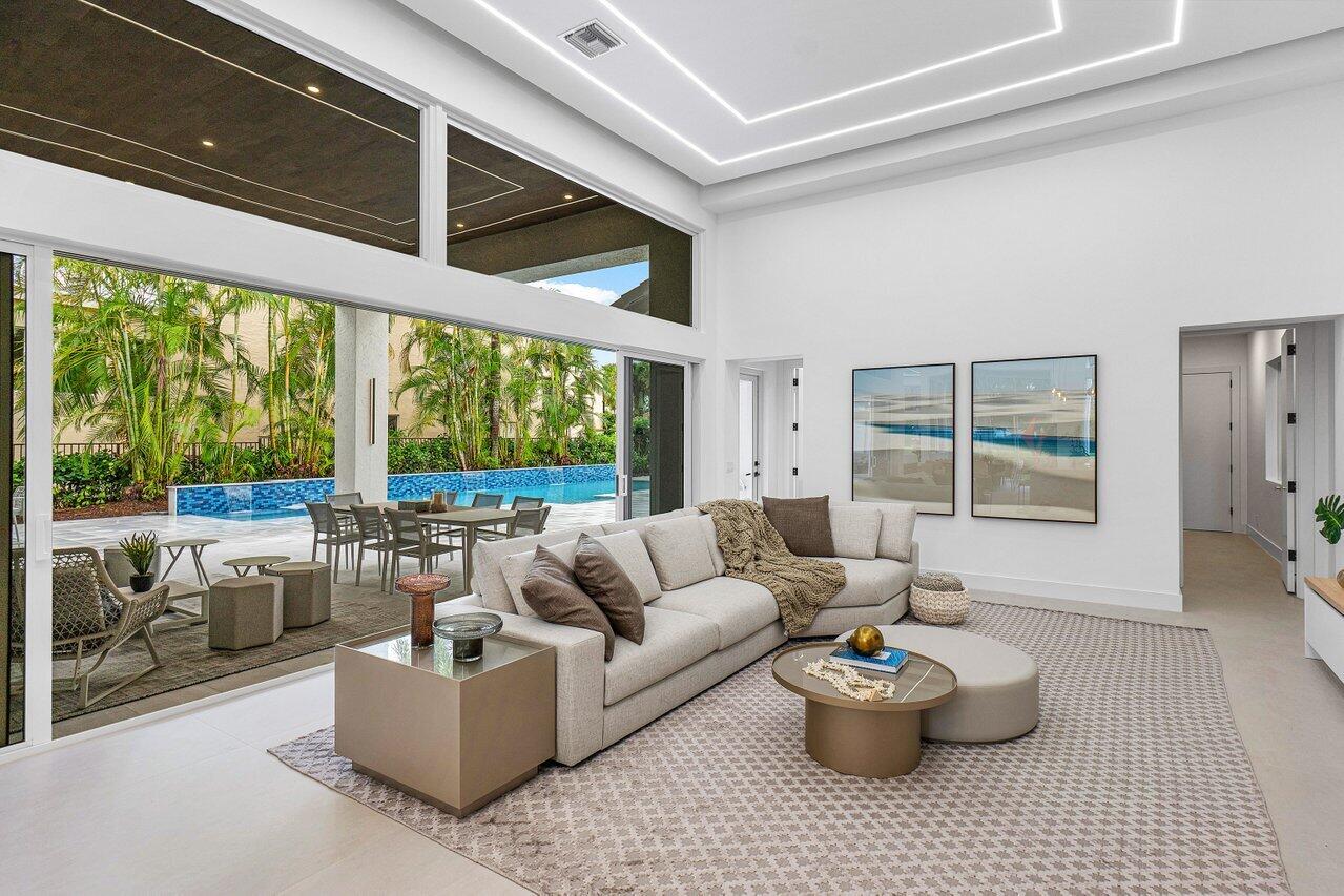 HIDDEN COVE / POLO CLUB - Residential