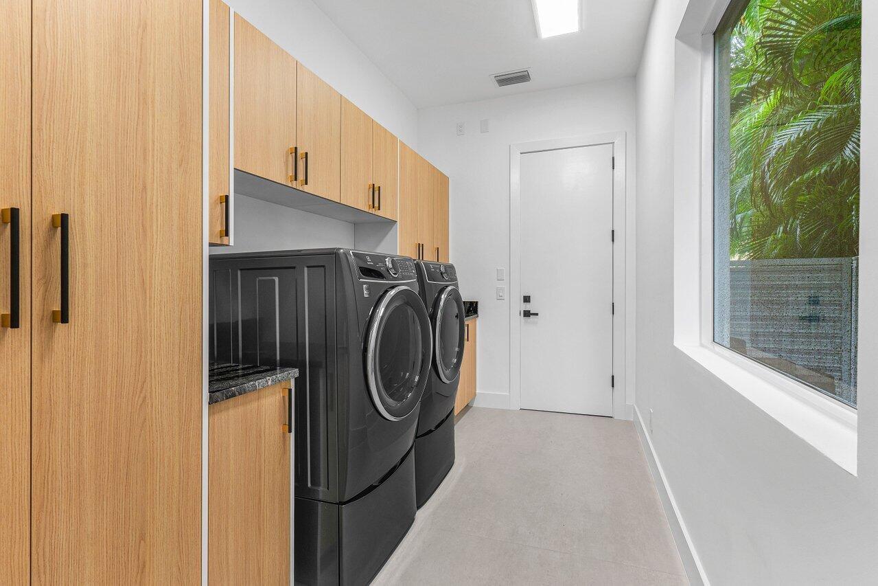 HIDDEN COVE / POLO CLUB - Residential