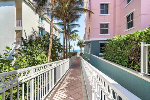 A home in Deerfield Beach