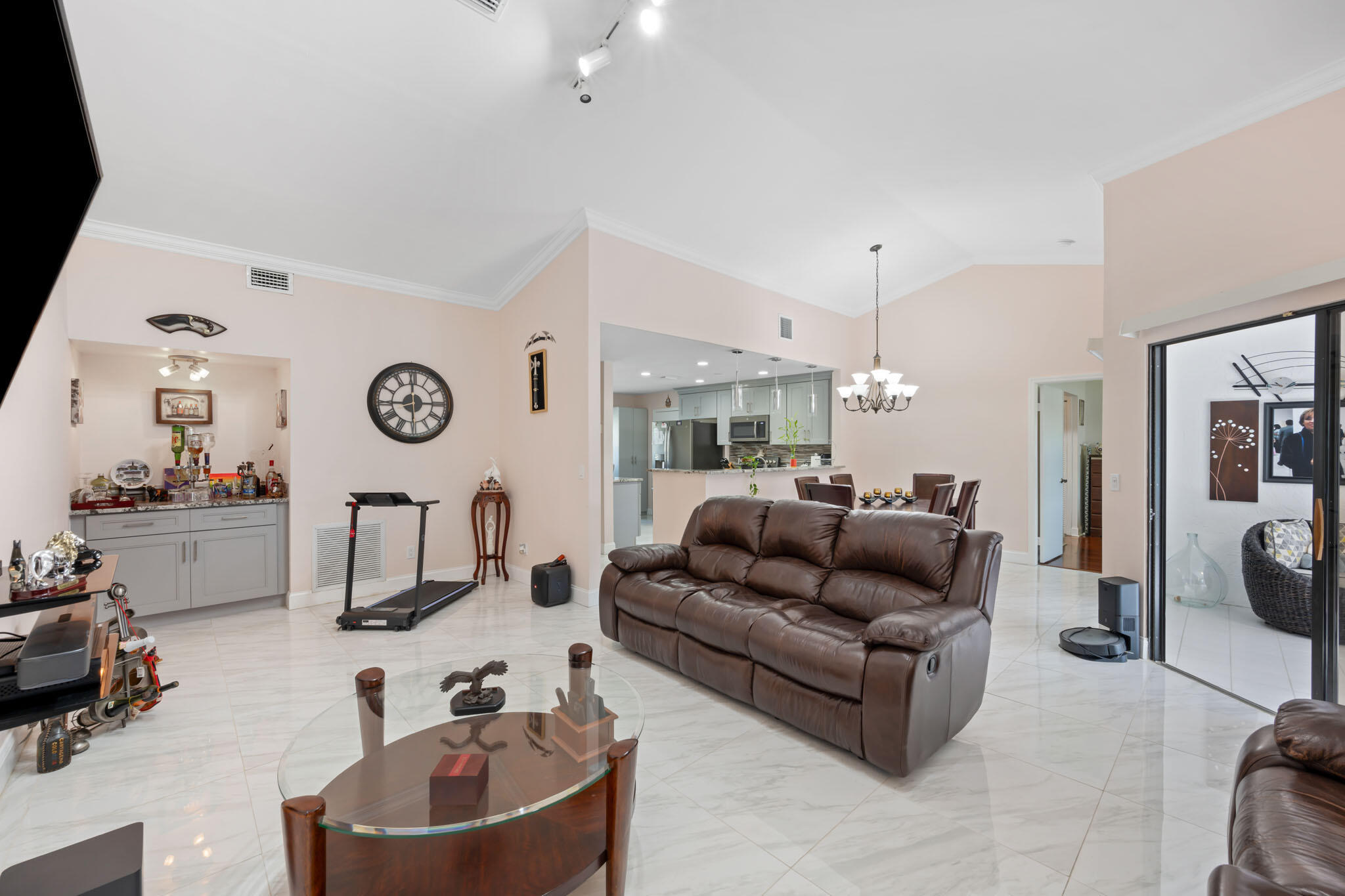 PARKWALK 4 - Residential