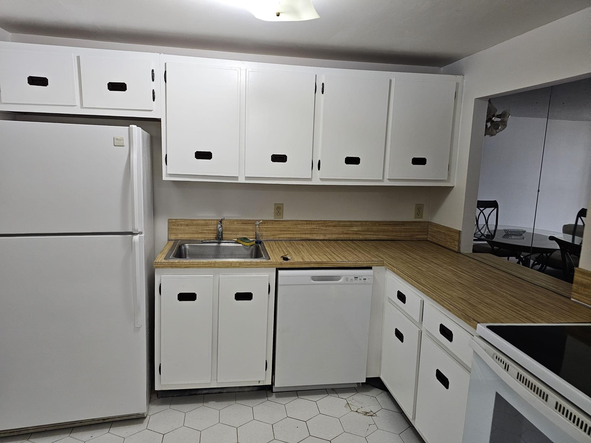 400 Leslie Drive 717