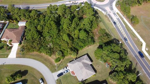 A home in Port Saint Lucie