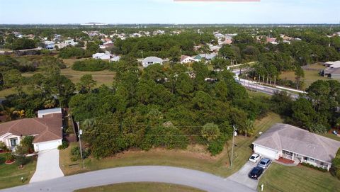 A home in Port Saint Lucie