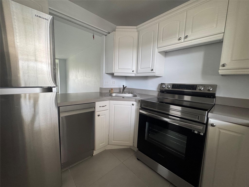 9235A Lagoon Place 310