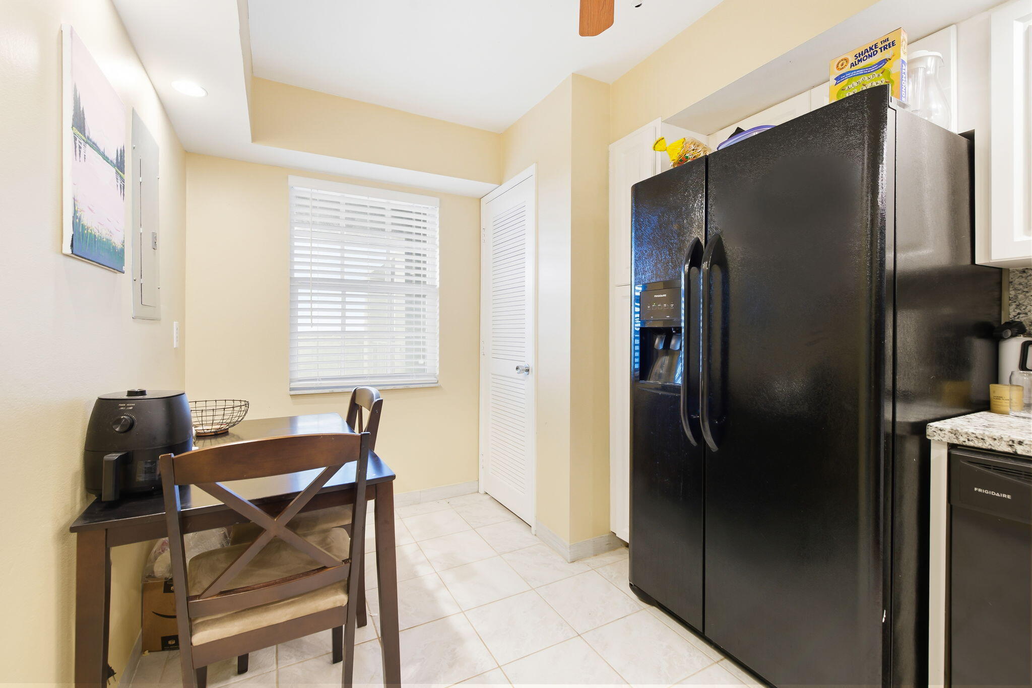 NO 104 PALM-AIRE COUNTRY CLUB - Residential