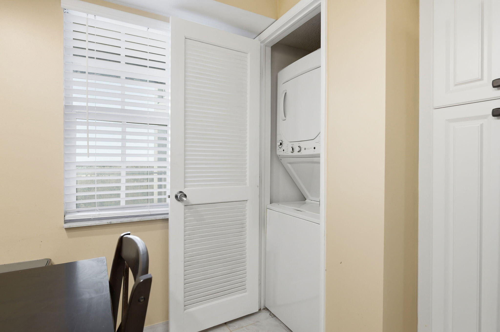 NO 104 PALM-AIRE COUNTRY CLUB - Residential