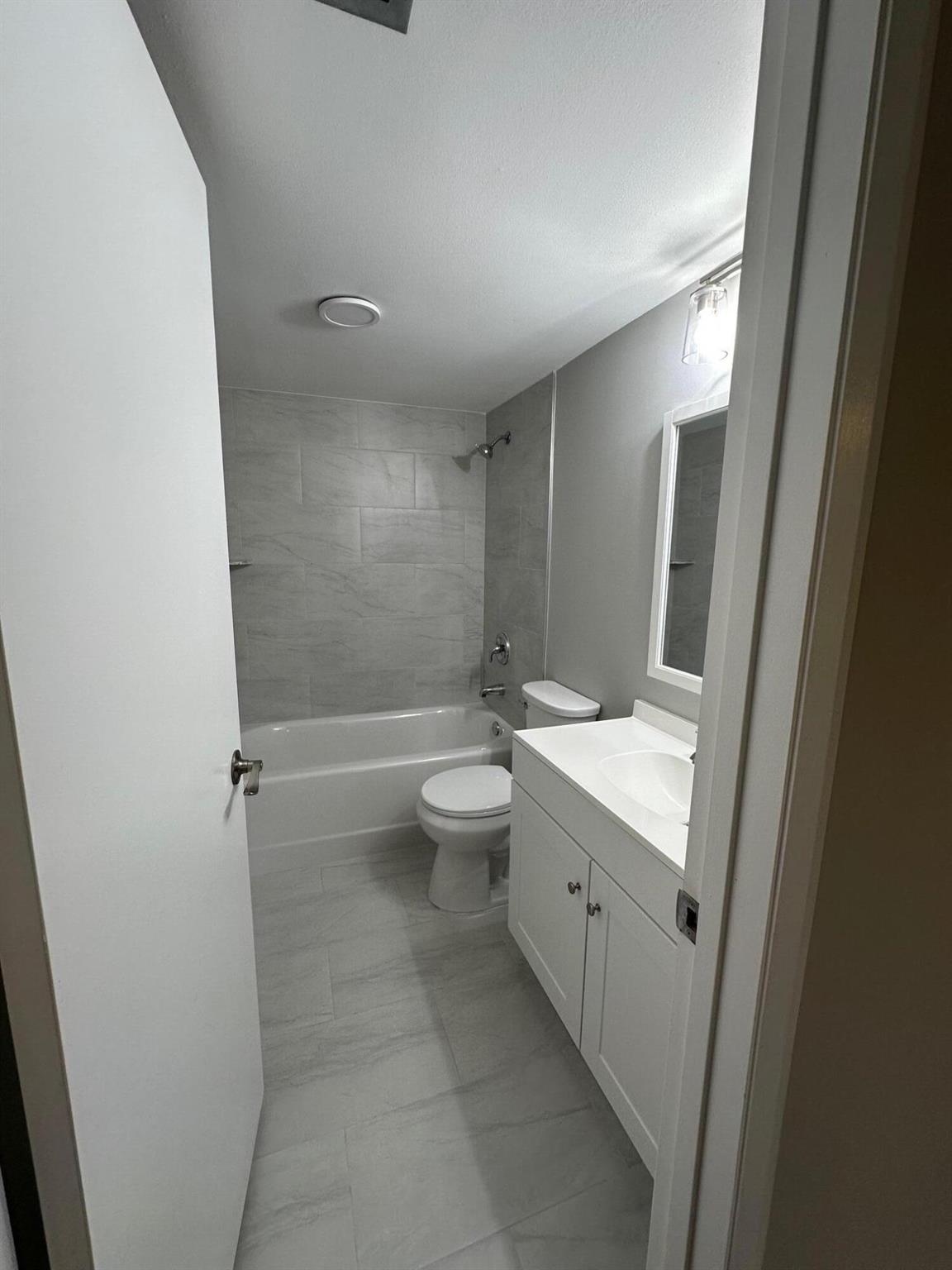 FAIRWINDS COVE CONDO - Residential Lease