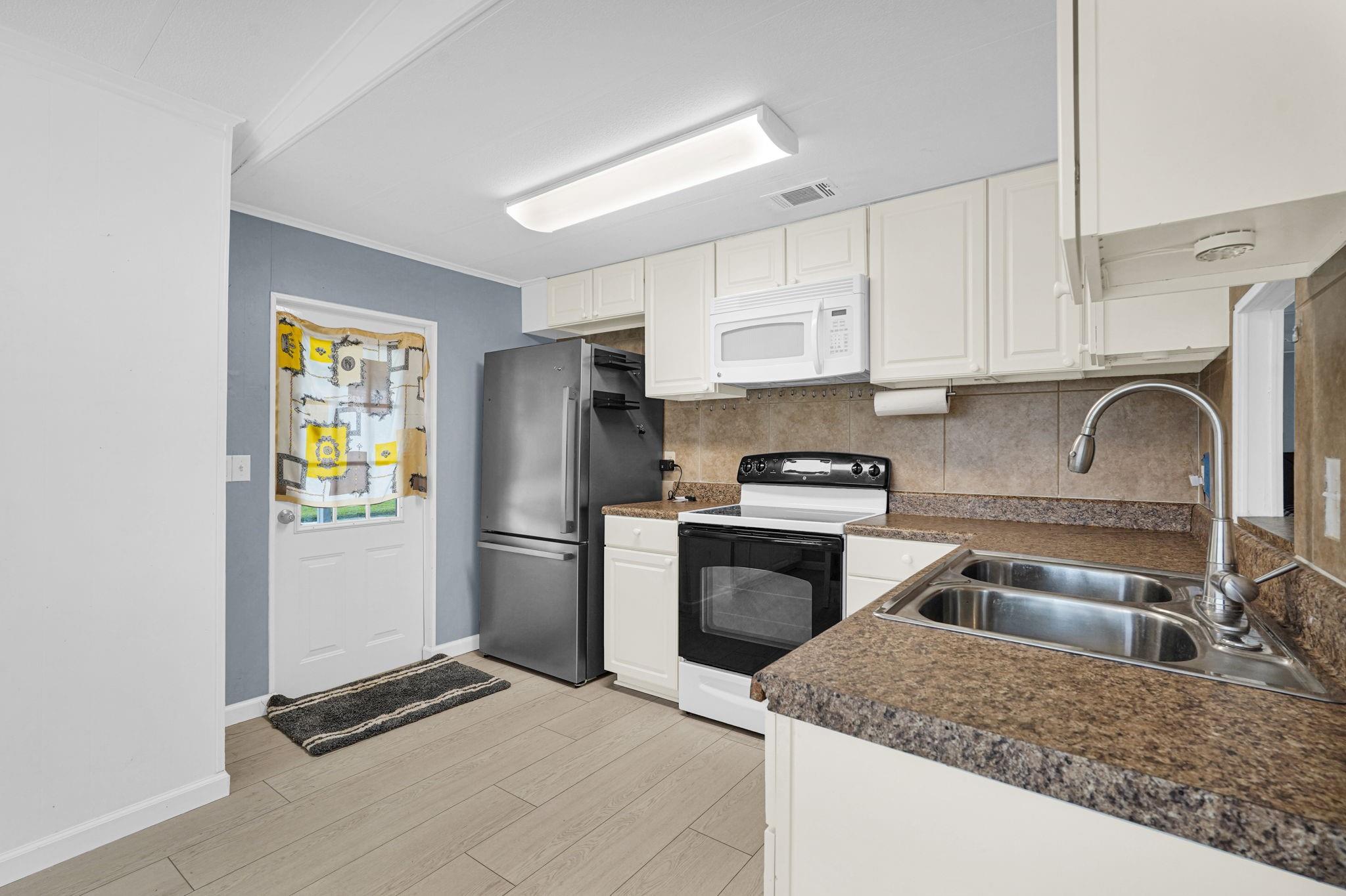 Sunny South Estates - Residential