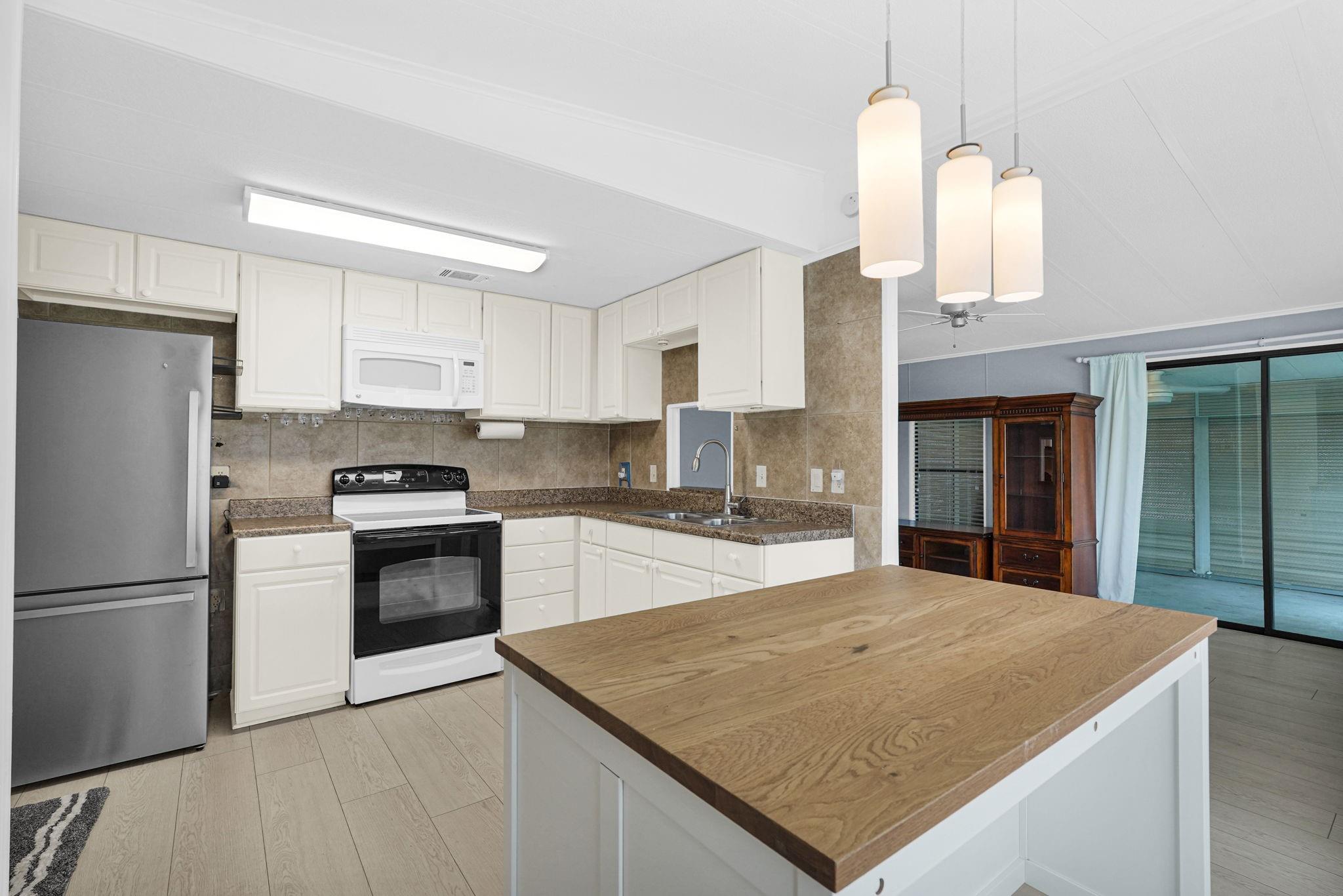 Sunny South Estates - Residential