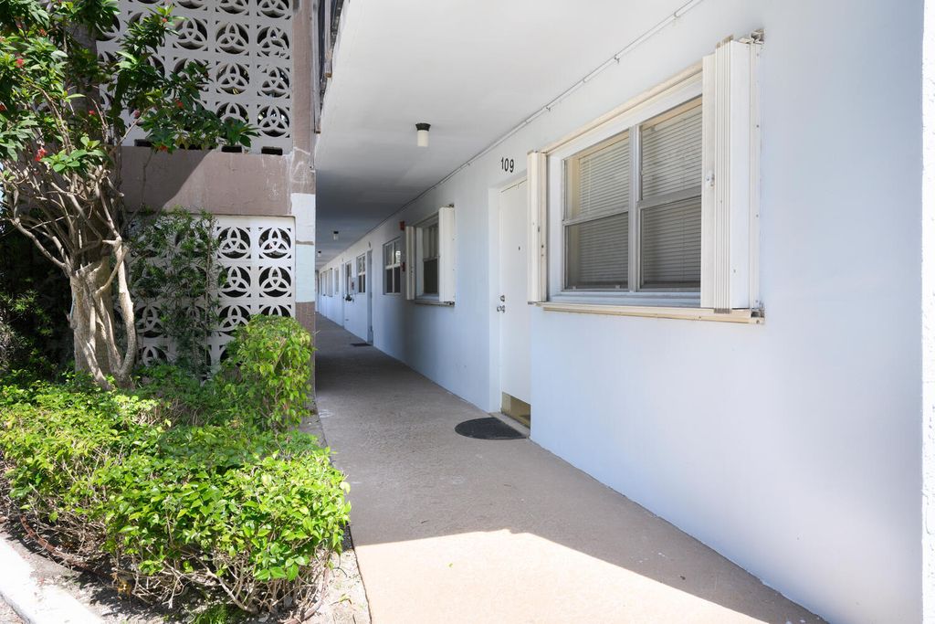 Photo of 2000 S Federal Highway #109, Boynton Beach, FL 33435 (MLS # R11068448)