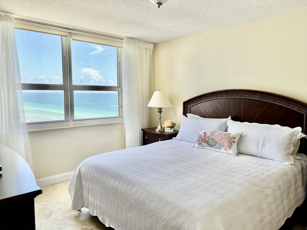 2080 OCEAN DRIVE CONDO - Residential Lease