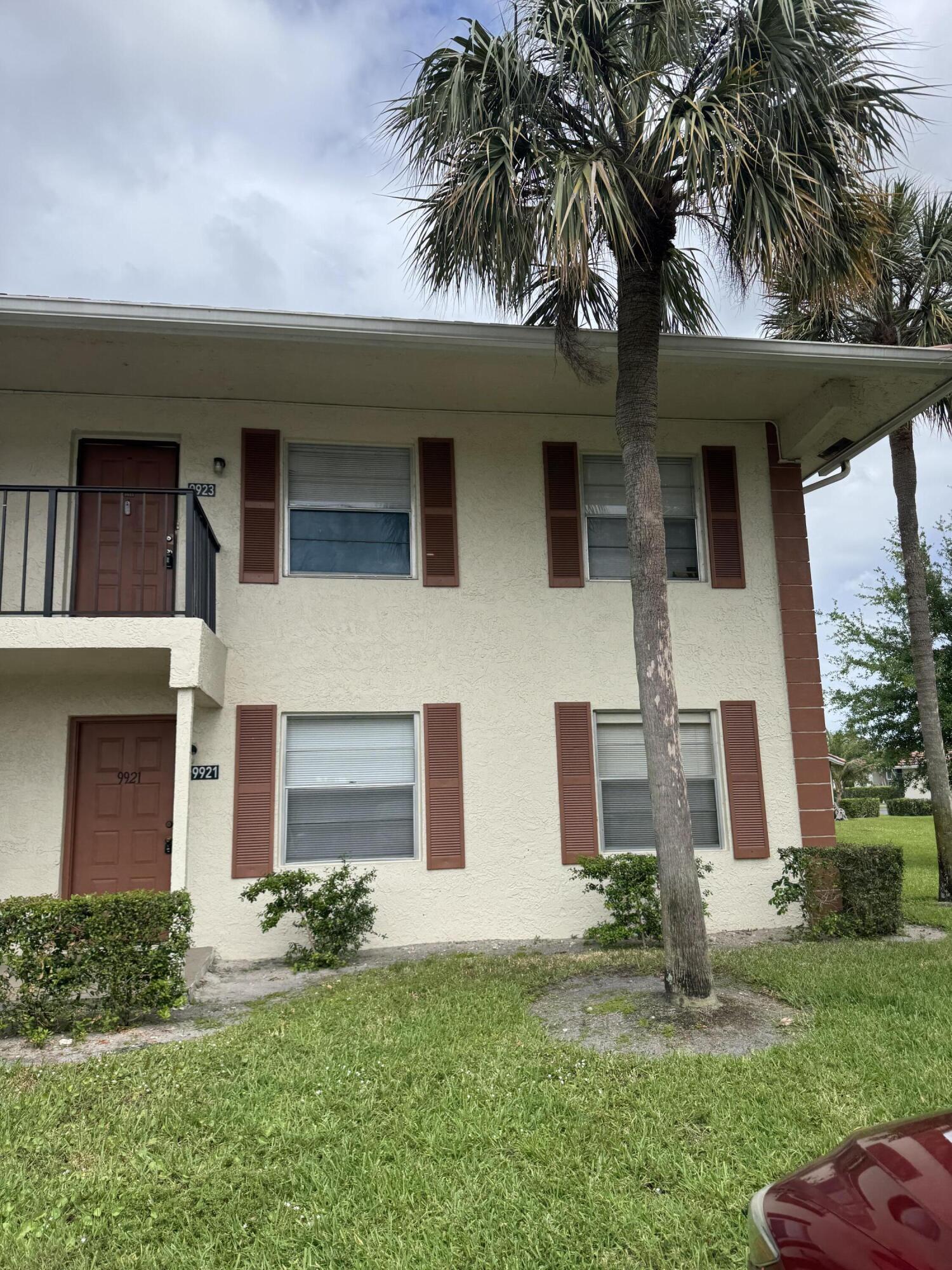 ROSEWOOD CONDO - Residential Lease