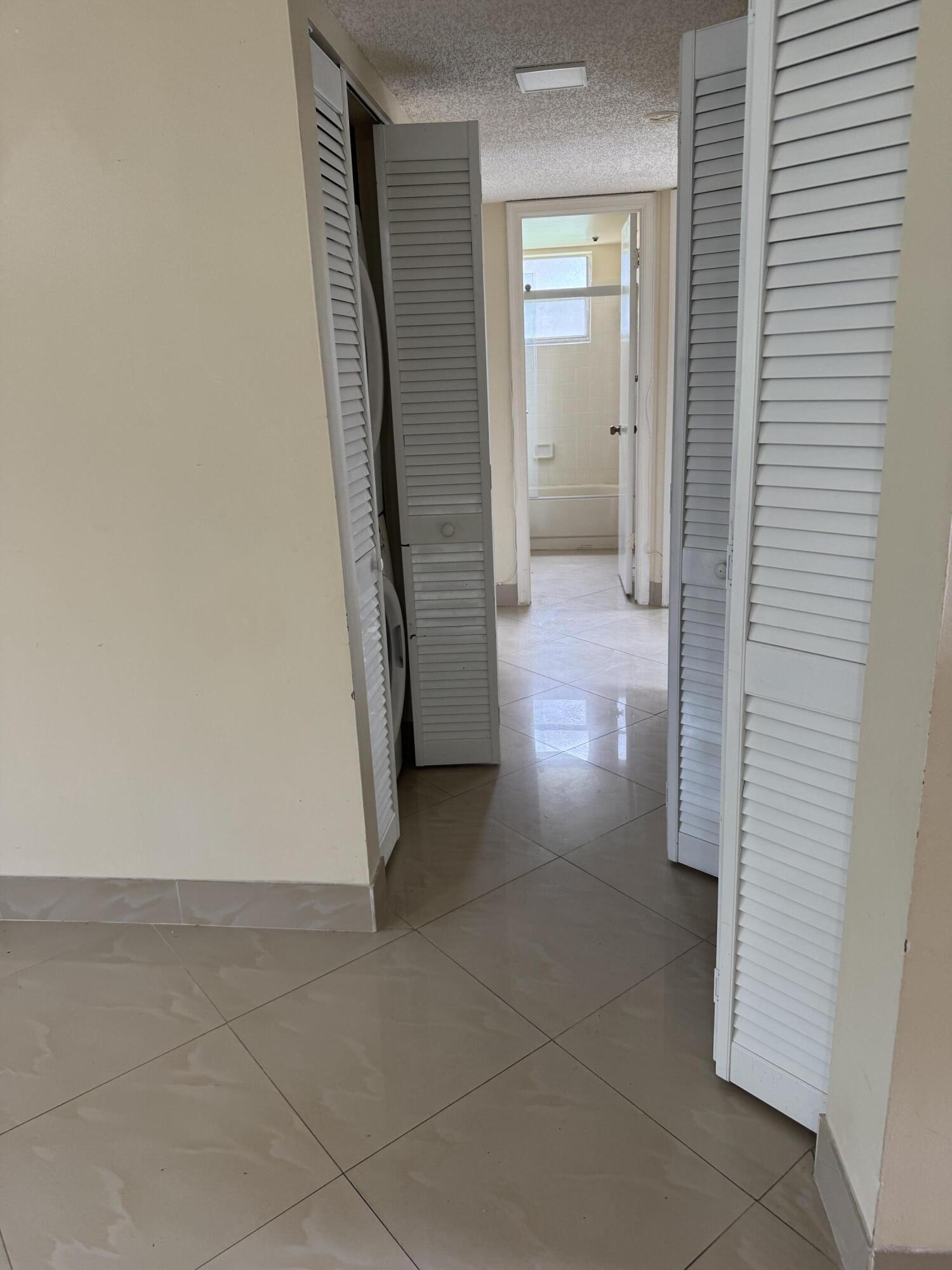 ROSEWOOD CONDO - Residential Lease