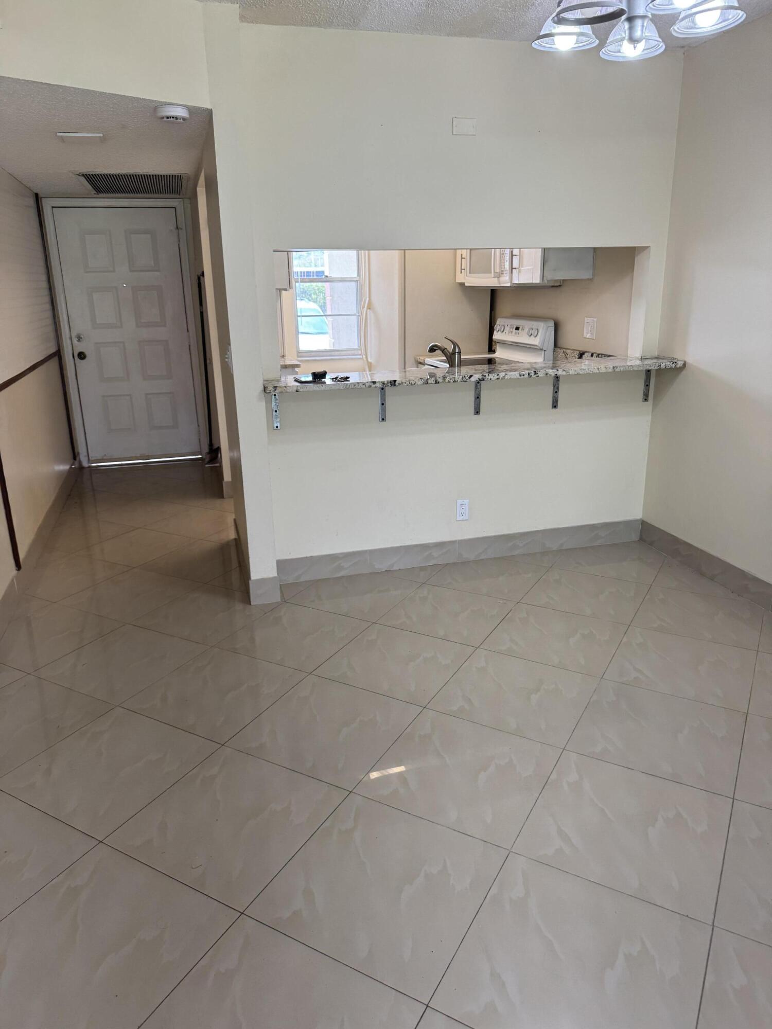 ROSEWOOD CONDO - Residential Lease