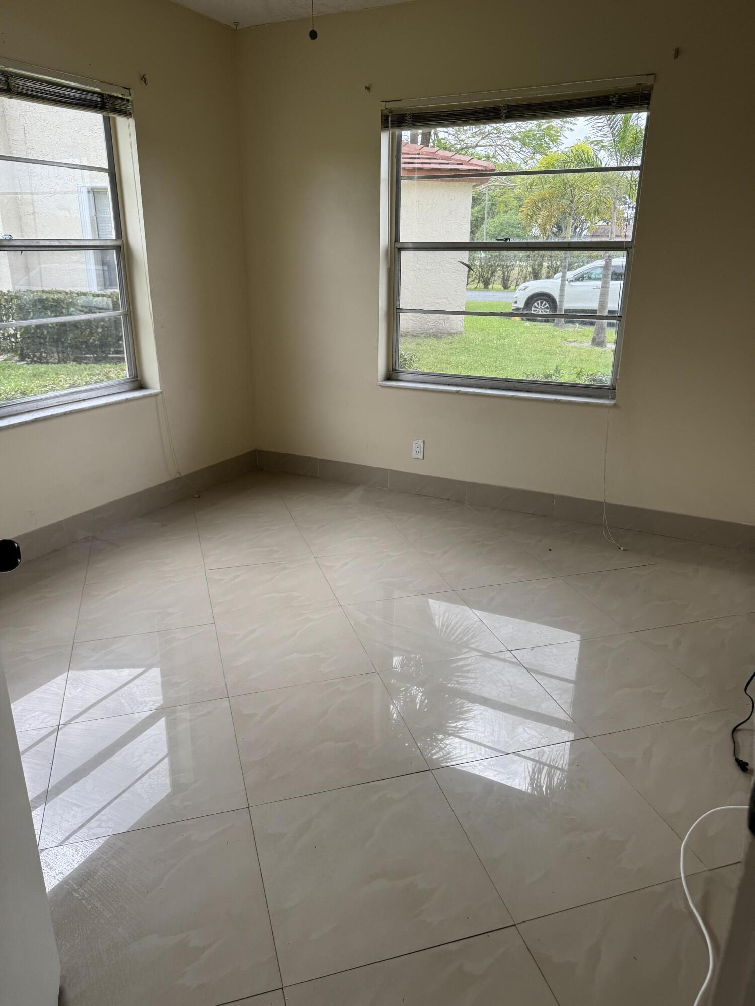 ROSEWOOD CONDO - Residential Lease