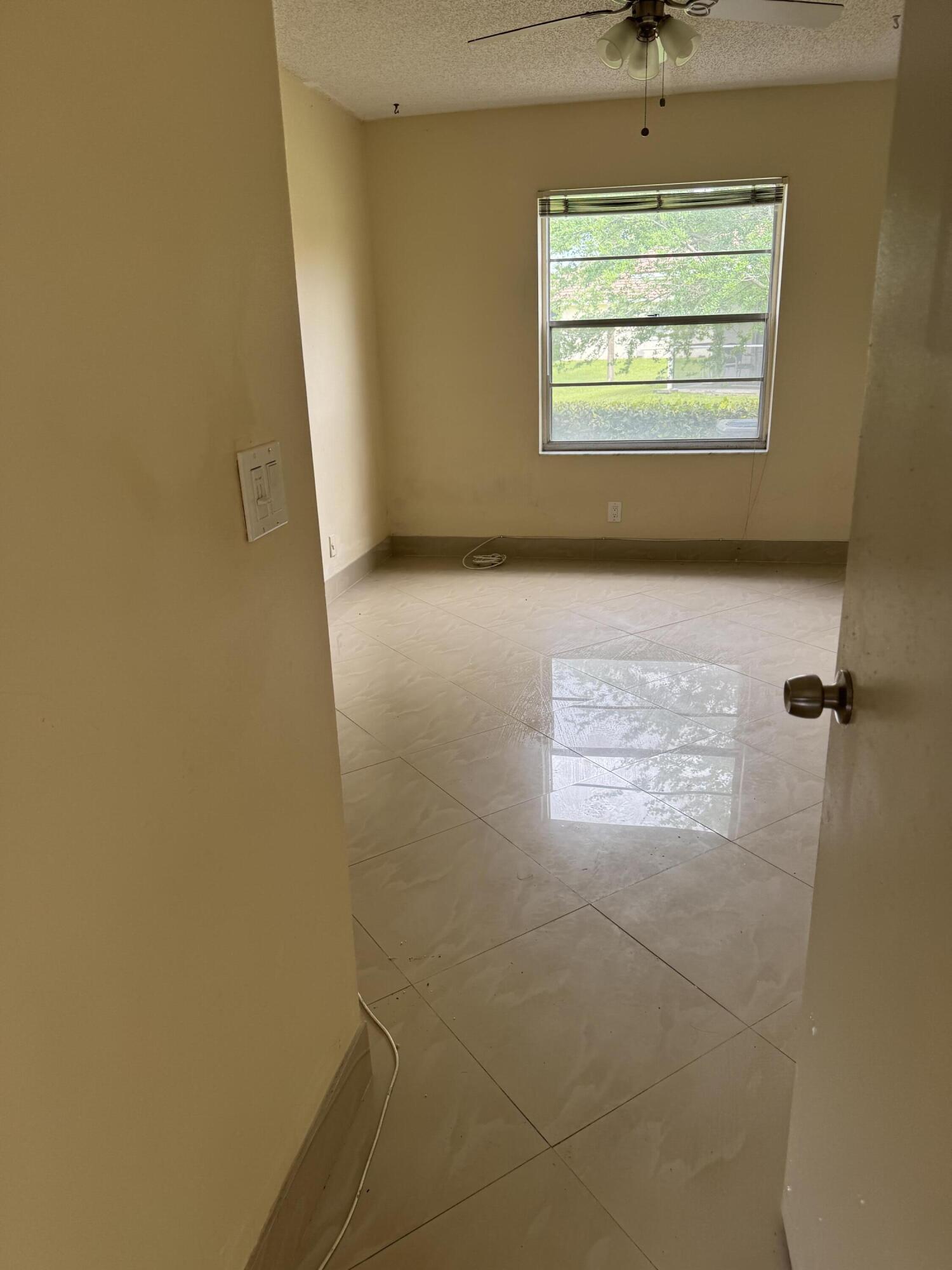 ROSEWOOD CONDO - Residential Lease