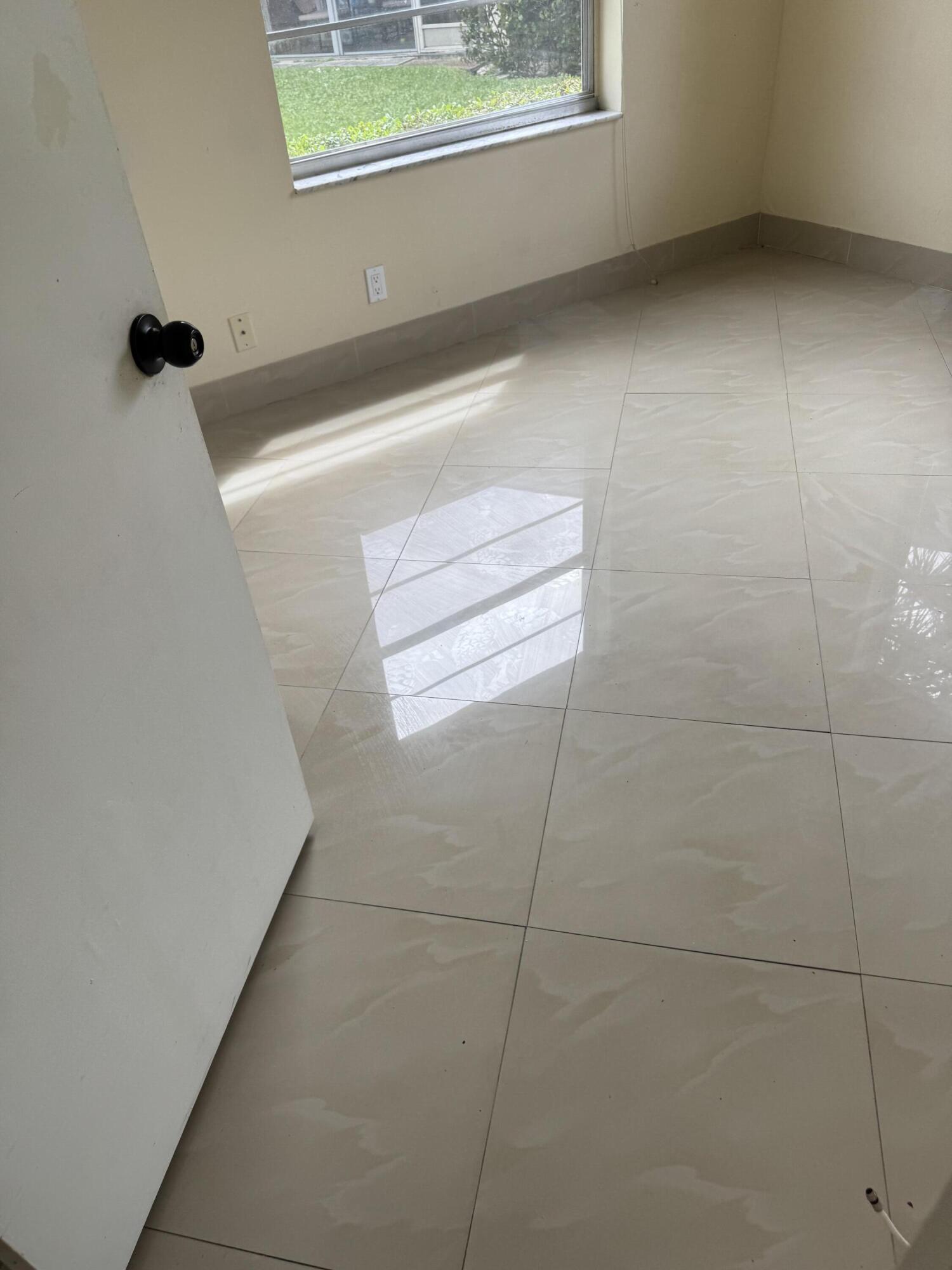 ROSEWOOD CONDO - Residential Lease