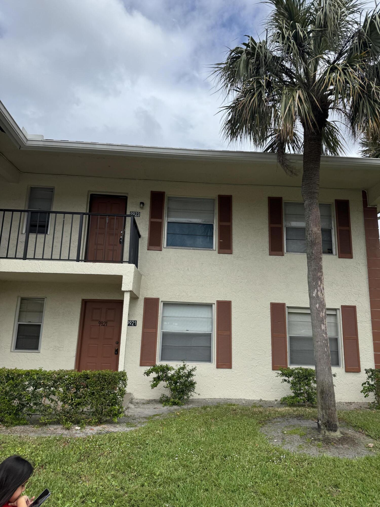 ROSEWOOD CONDO - Residential Lease