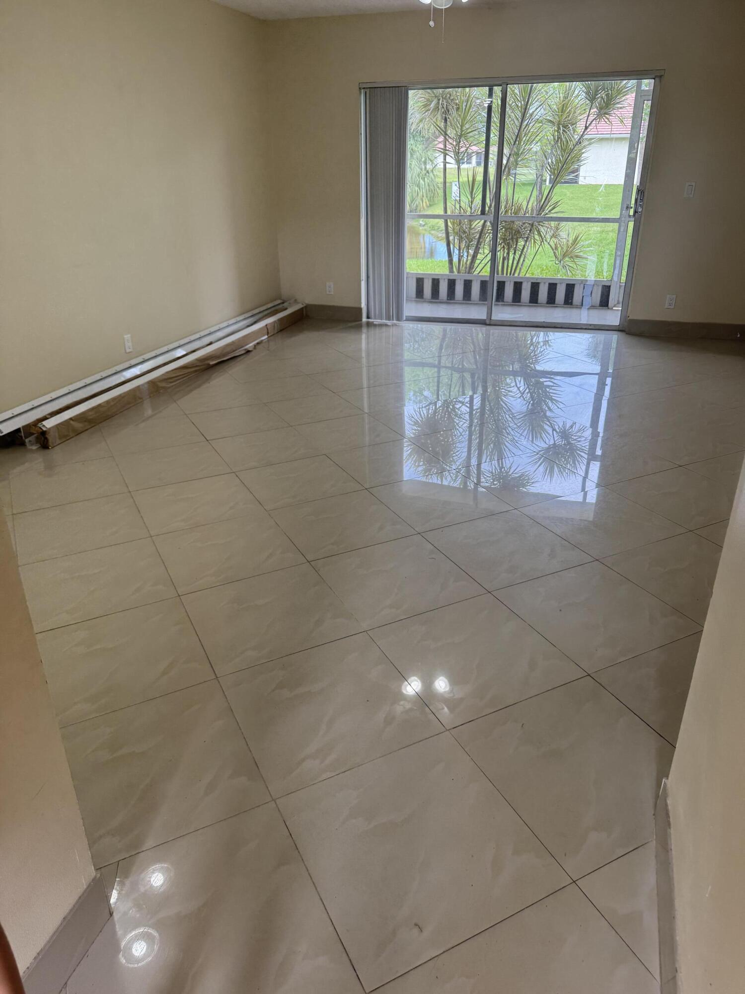 ROSEWOOD CONDO - Residential Lease