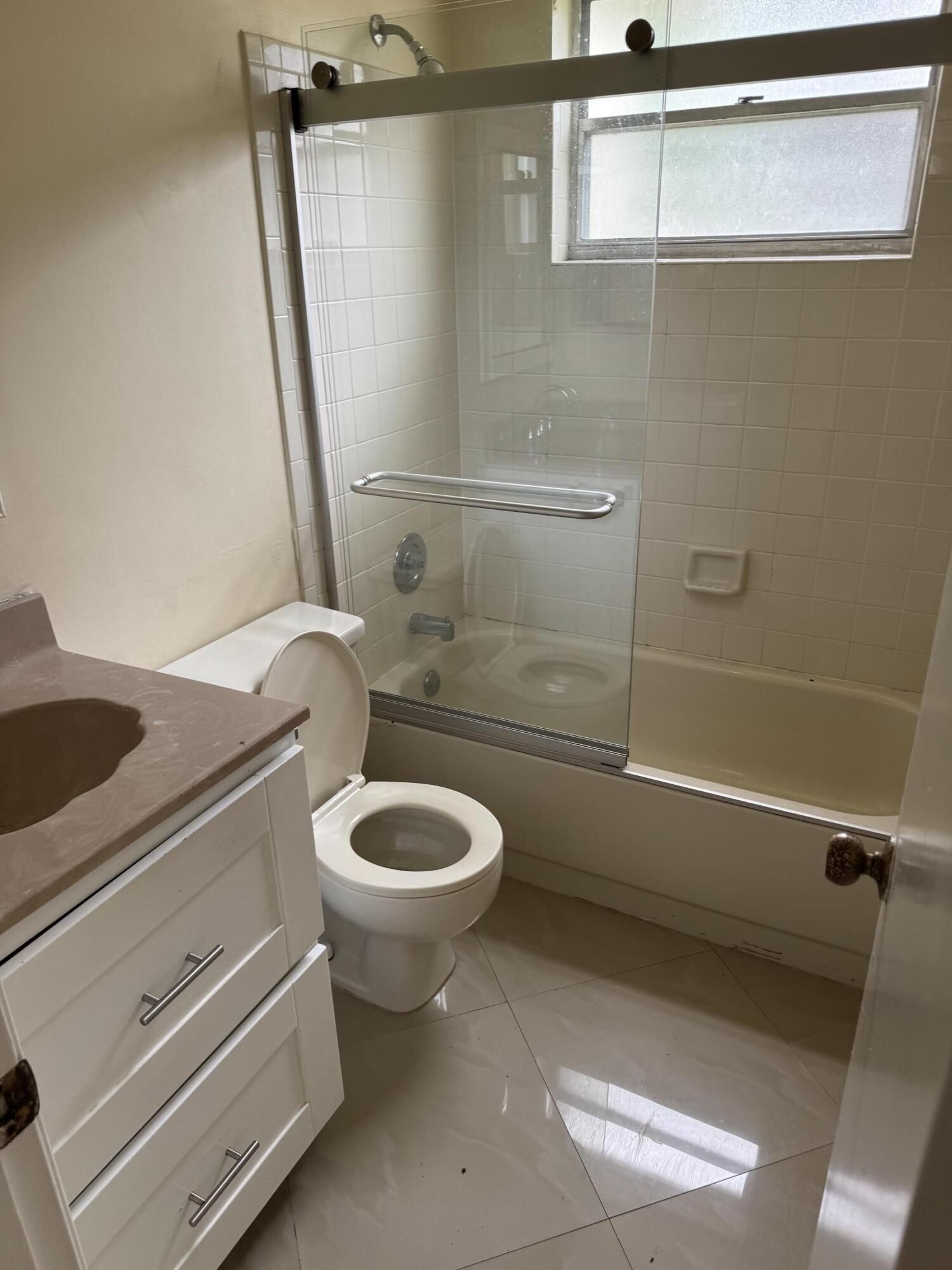 ROSEWOOD CONDO - Residential Lease