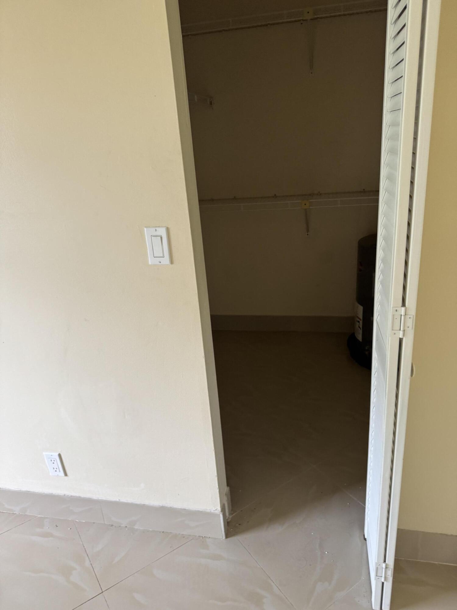 ROSEWOOD CONDO - Residential Lease