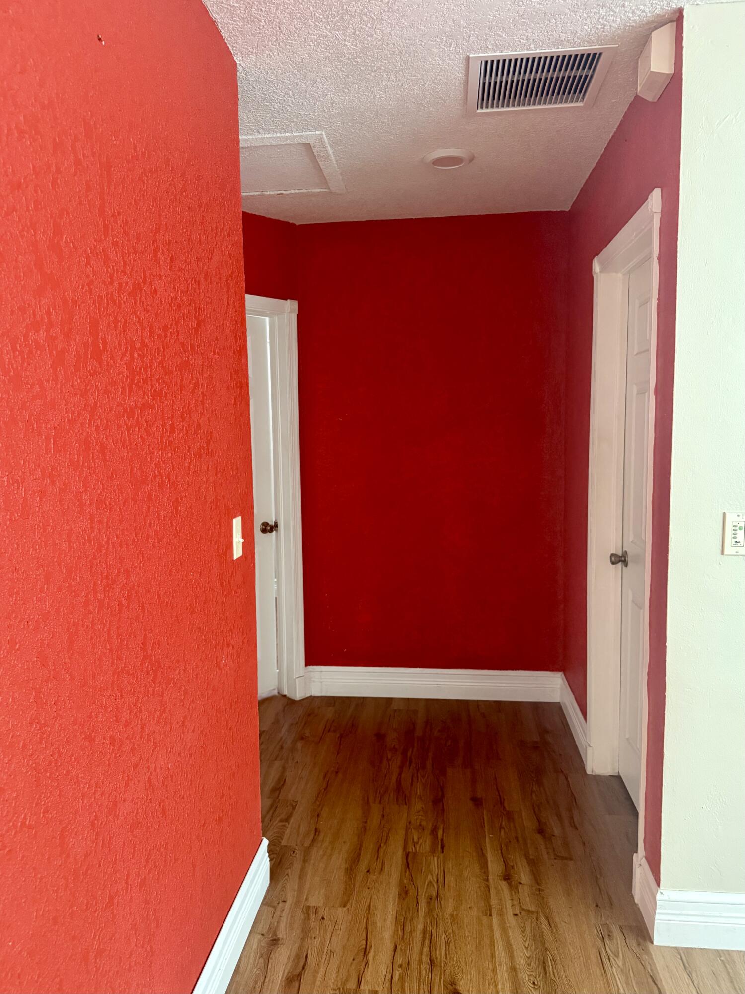 View photos, virtual tours, details... 4440 NE 4th Avenue