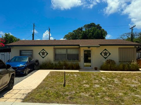 Property photo of 4440 Ne 4th Avenue, Deerfield Beach, FL 33064