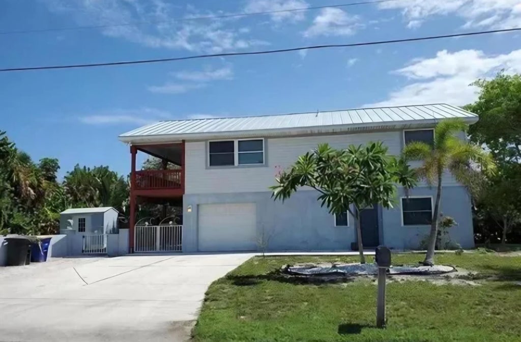 Photo of 1801 Saint Lucie Court, Fort Pierce, FL 34949 (MLS # B26039756)