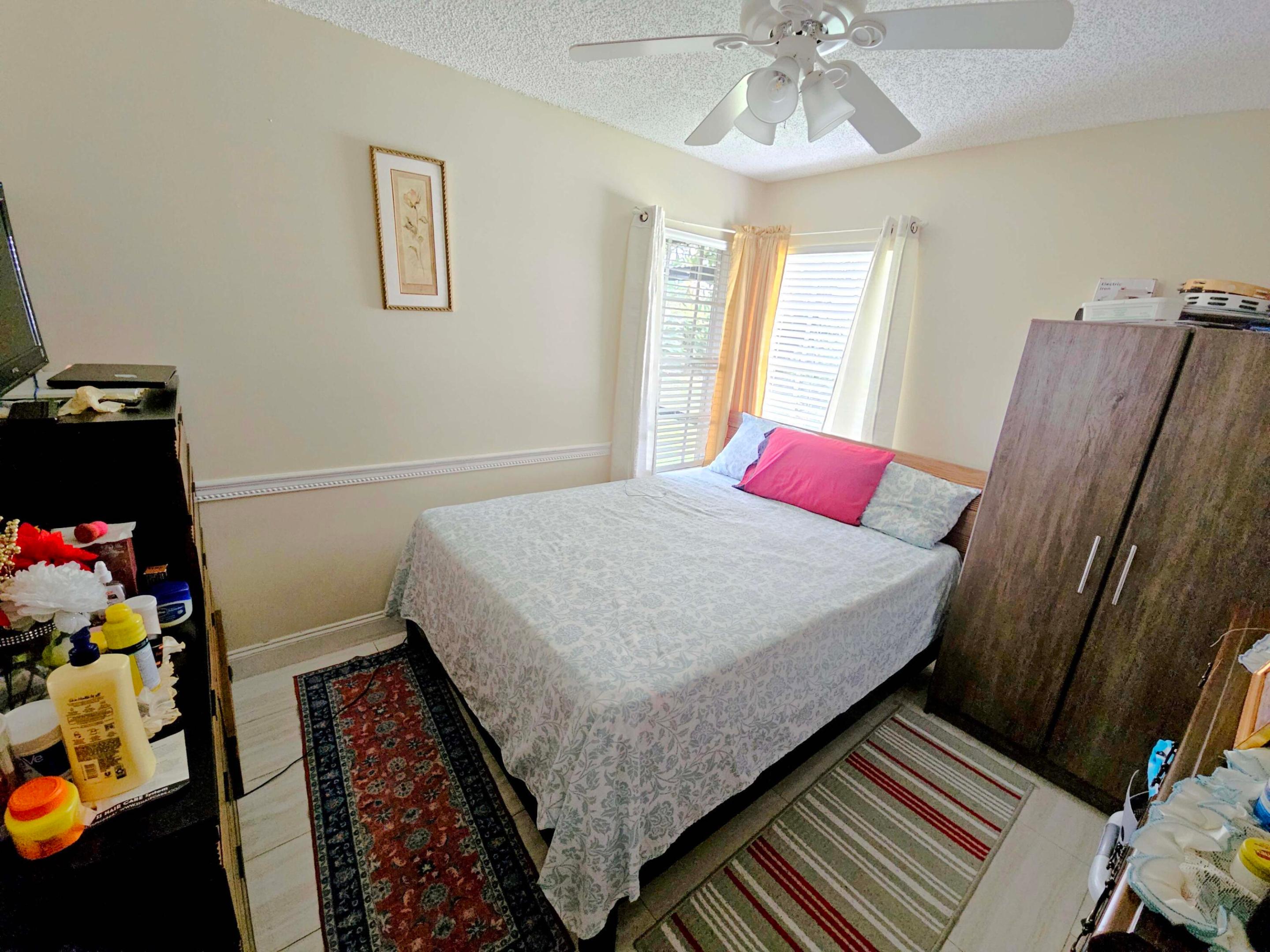 THE MEADOWS - Residential Lease