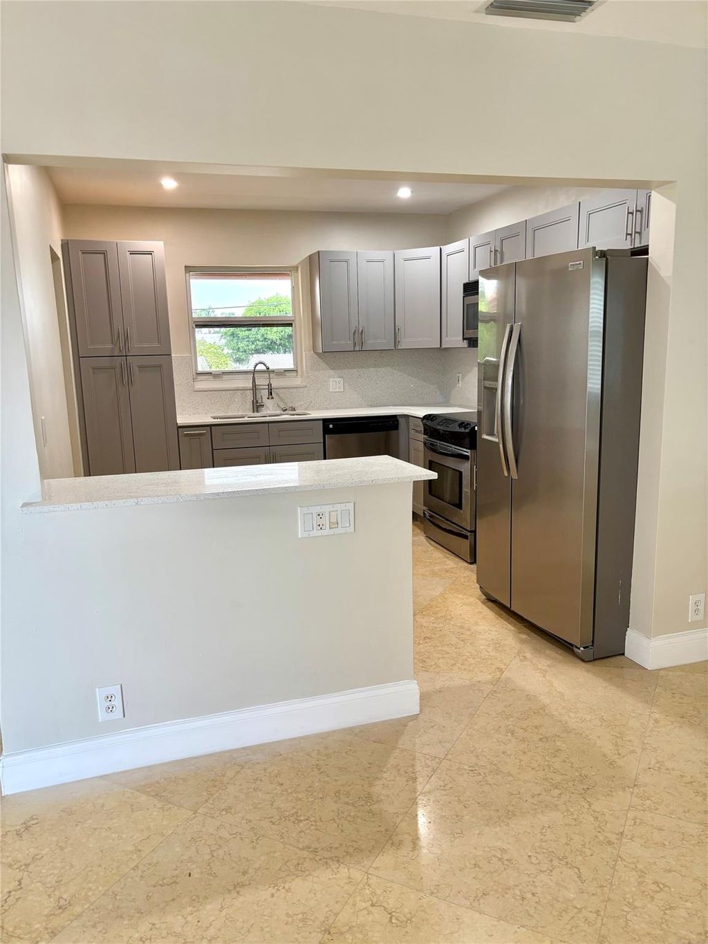 Photo of 2744 NE 30 Ave #4, Lighthouse Point, FL 33064 (MLS # F10516121)