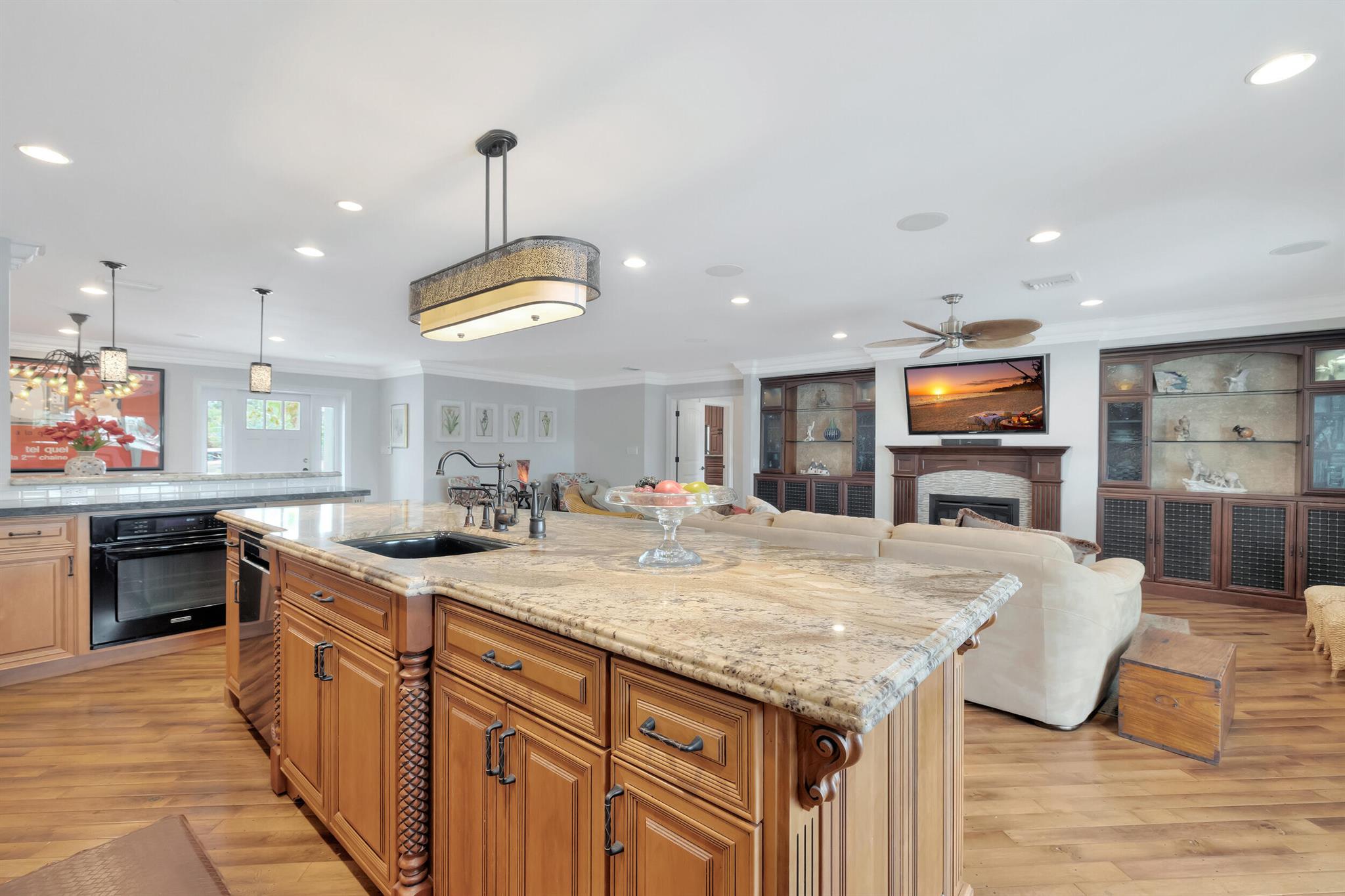 POINSETTIA GARDENS FIRST - Residential