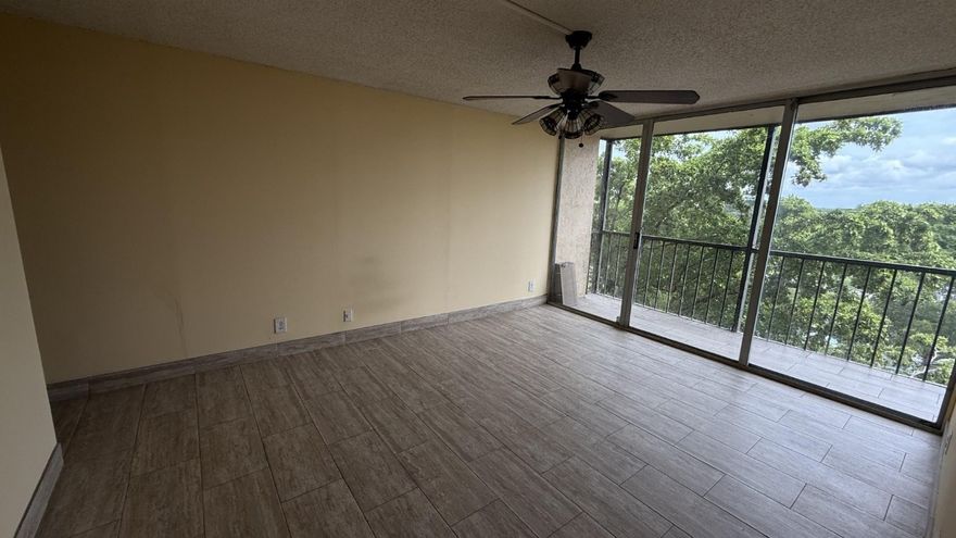 This 1 bedroom, 1.5 bathroom unit is located on the 6th floor in Environ II of Lauderhill. Active 55+ community with amenities that include full use of cultural center including pools, a clubhouse and exercise room.