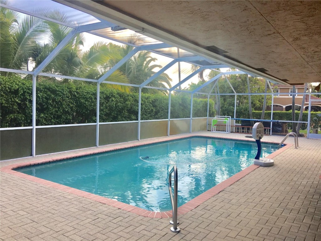 Pasadena At Chapel Trail - Residential