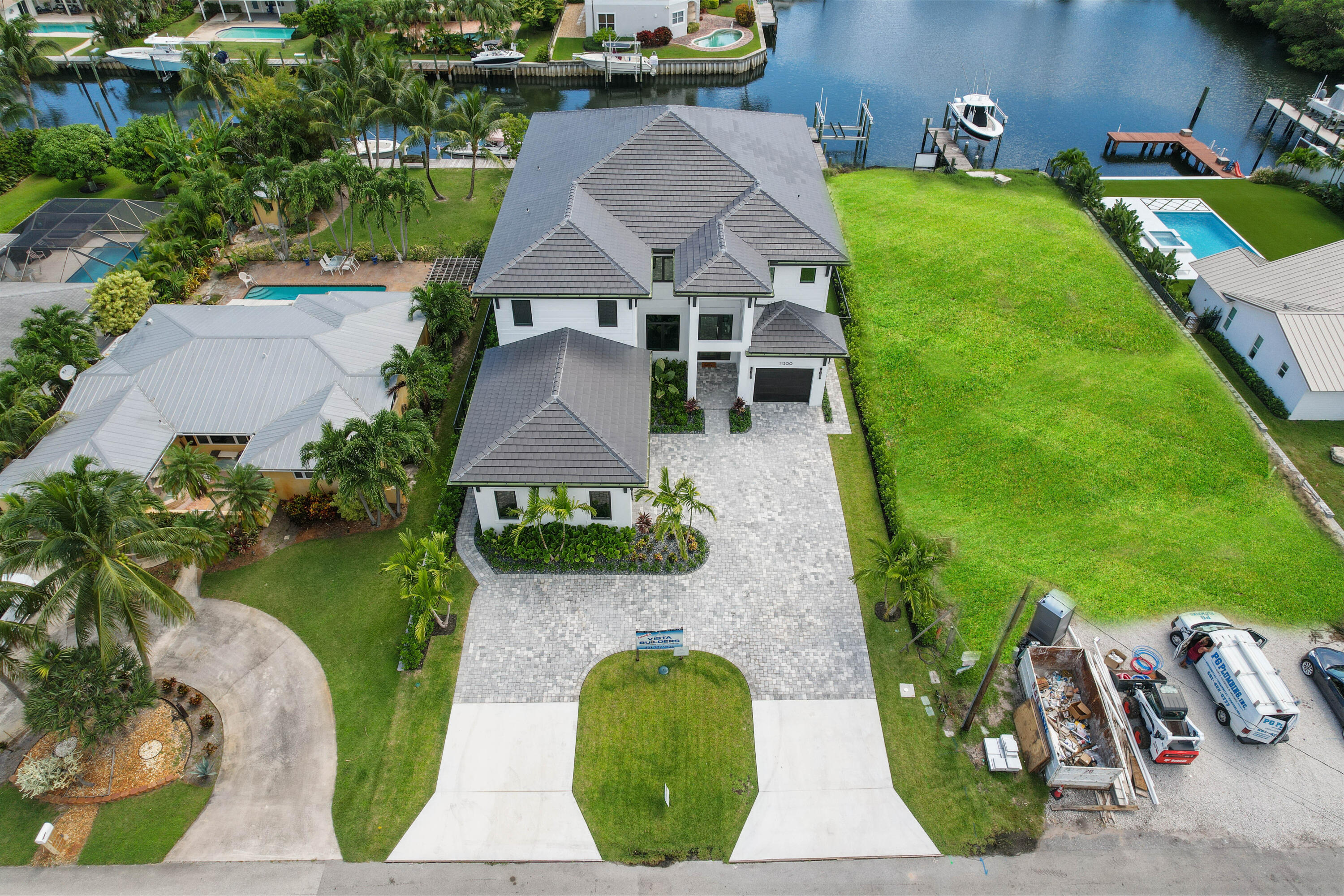 PIRATES COVE - Residential