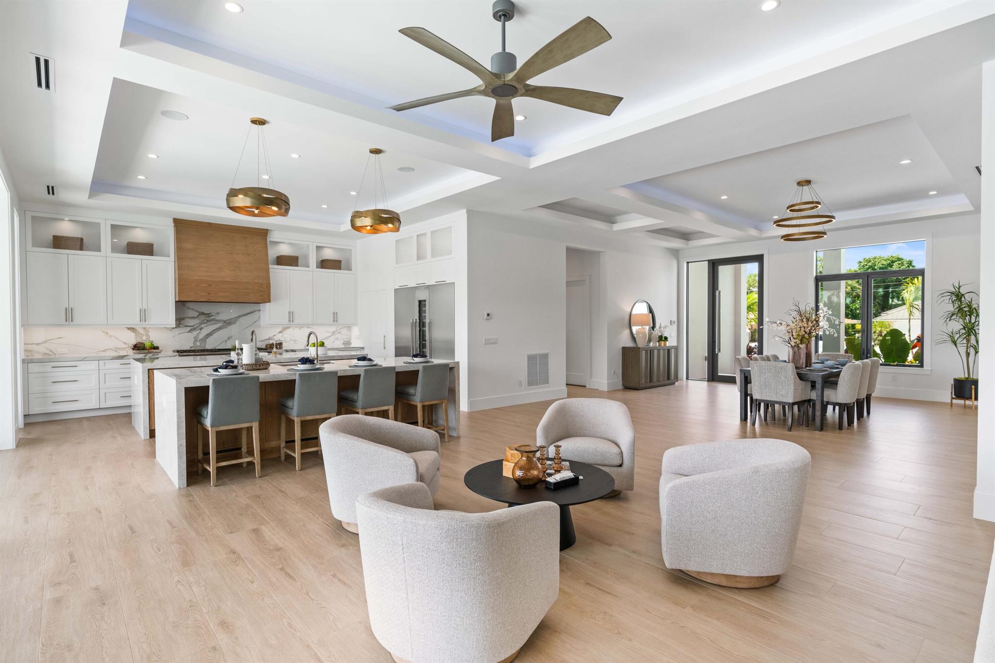 PIRATES COVE - Residential