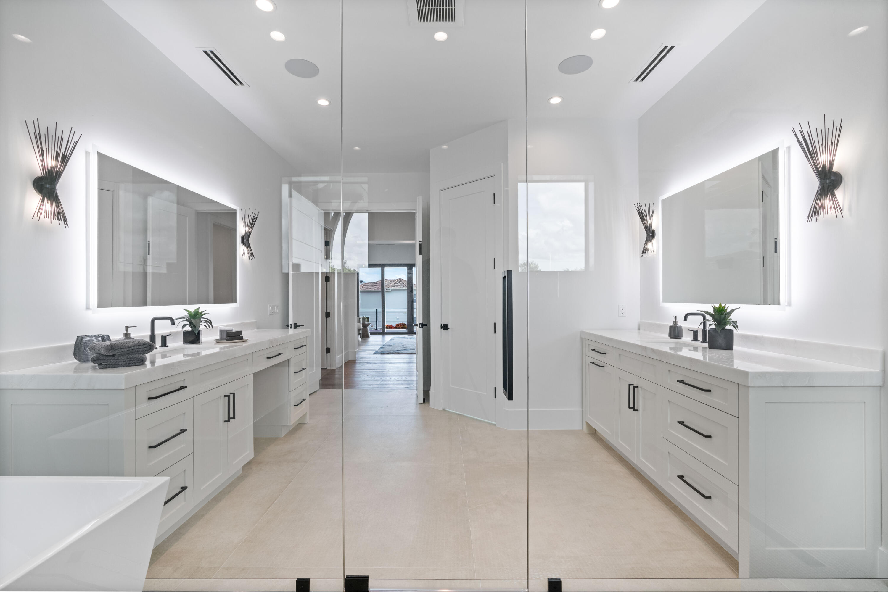 PIRATES COVE - Residential