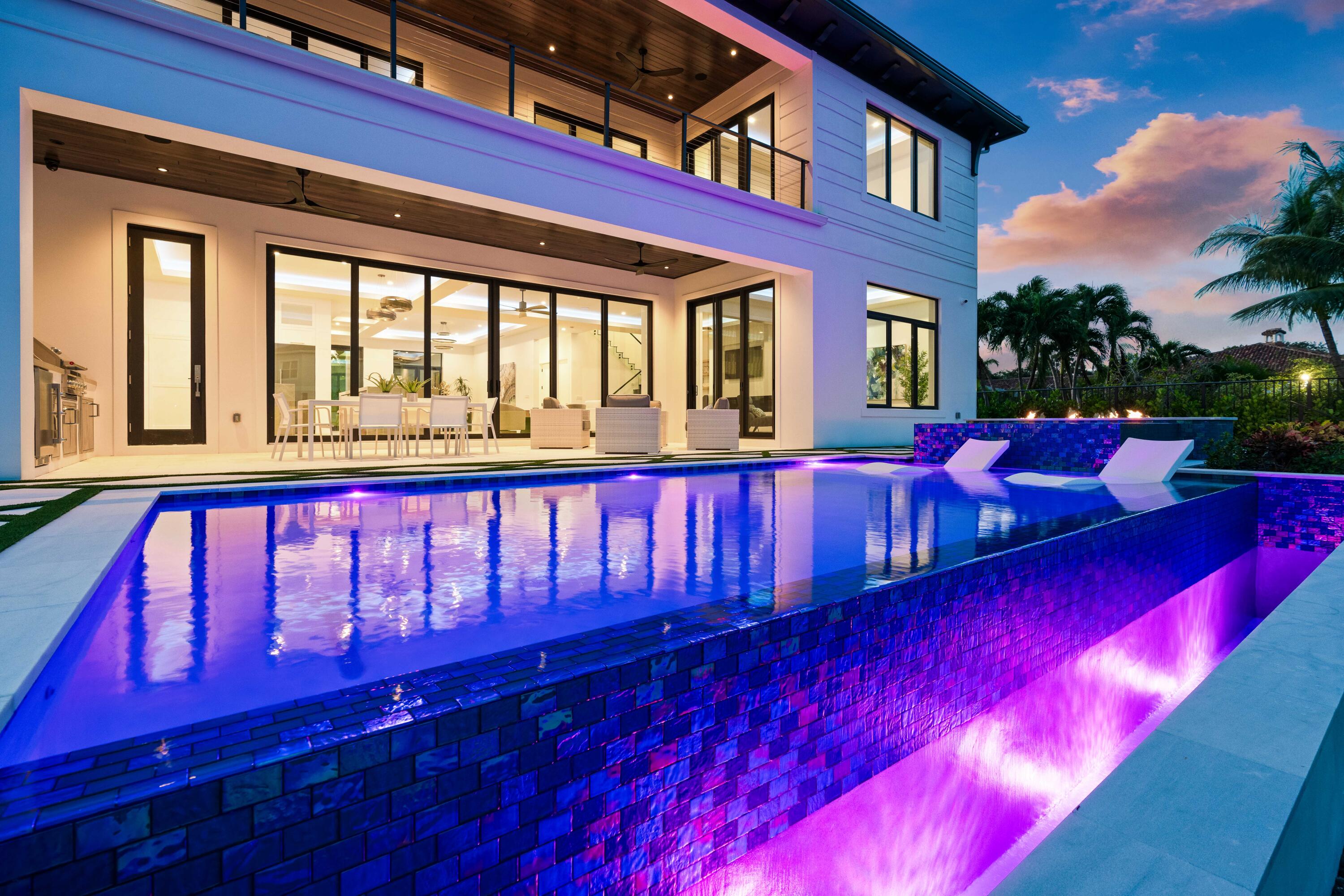 PIRATES COVE - Residential