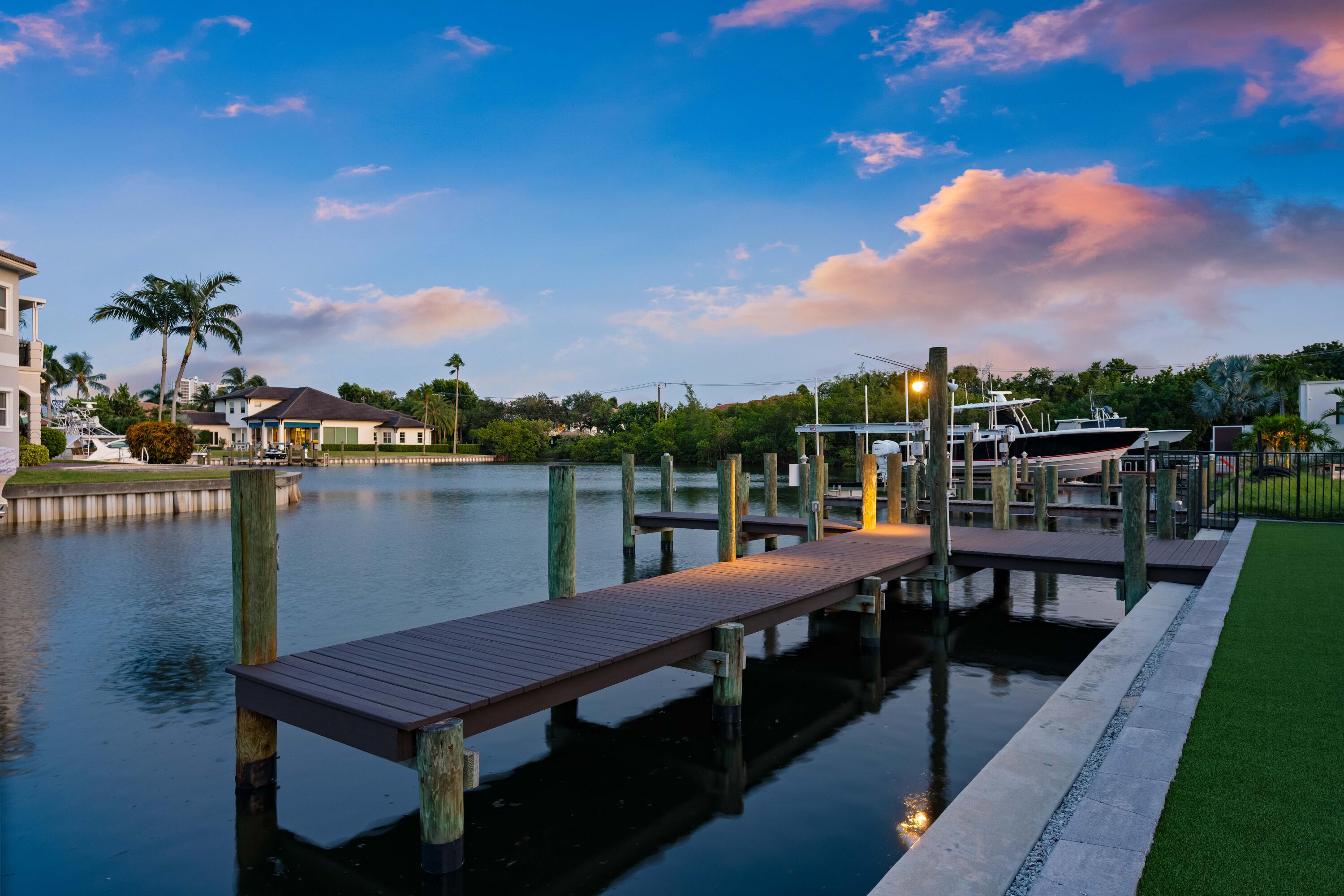 PIRATES COVE - Residential