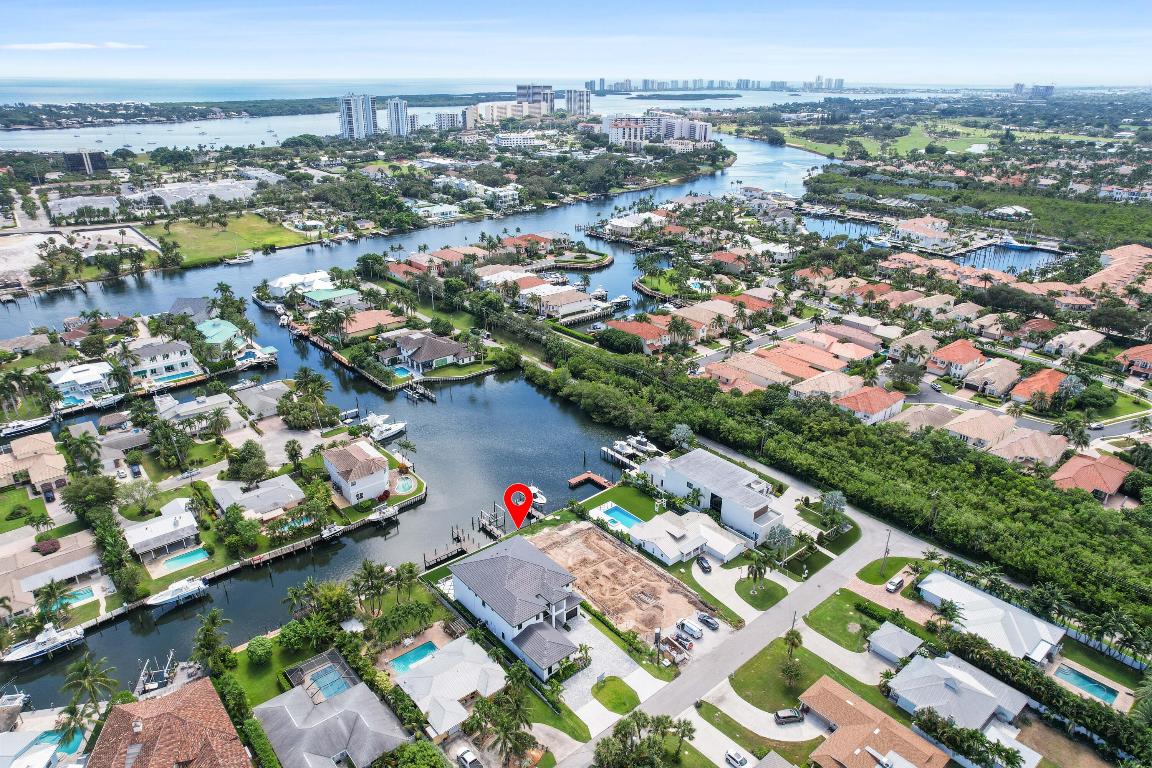 PIRATES COVE - Residential