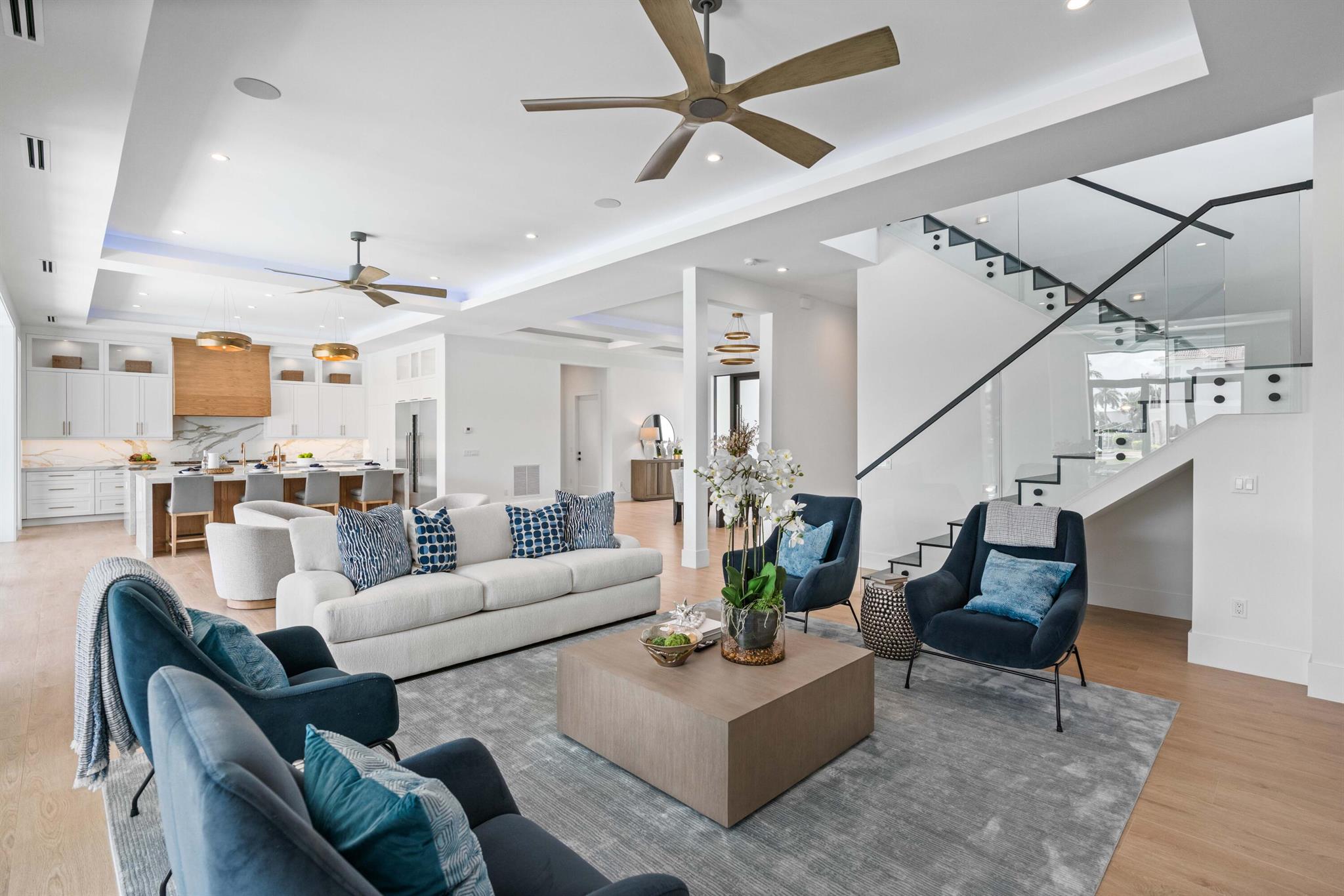 PIRATES COVE - Residential