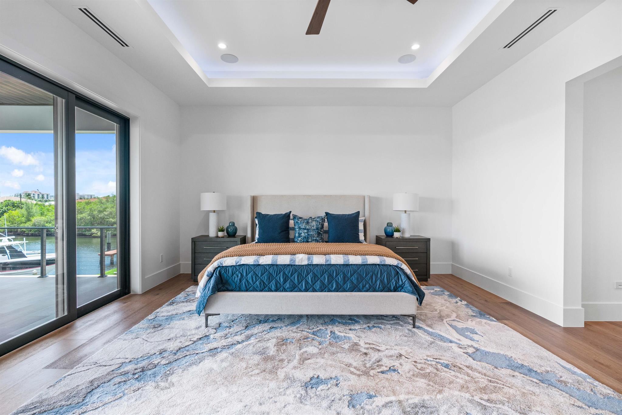 PIRATES COVE - Residential